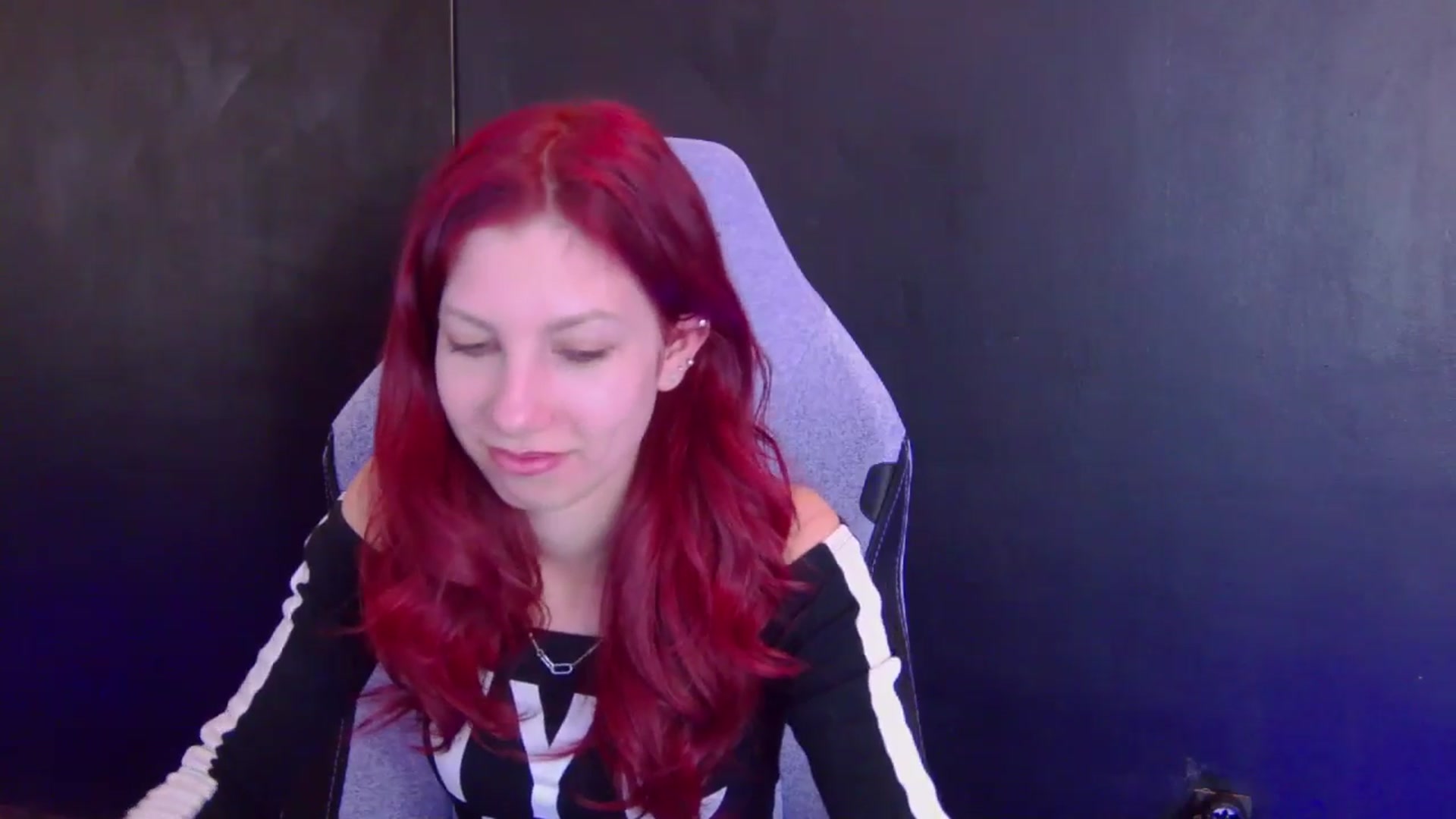 Gallery image thumbnail from Yasemina's myfreecams stream on, 04/06/2026, 24:56 image 19 of 20