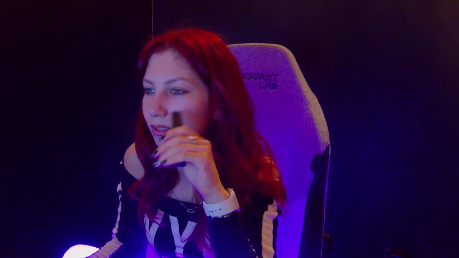 Gallery image thumbnail from Yasemina's myfreecams stream on, 04/06/2026, 24:56 image 11 of 20