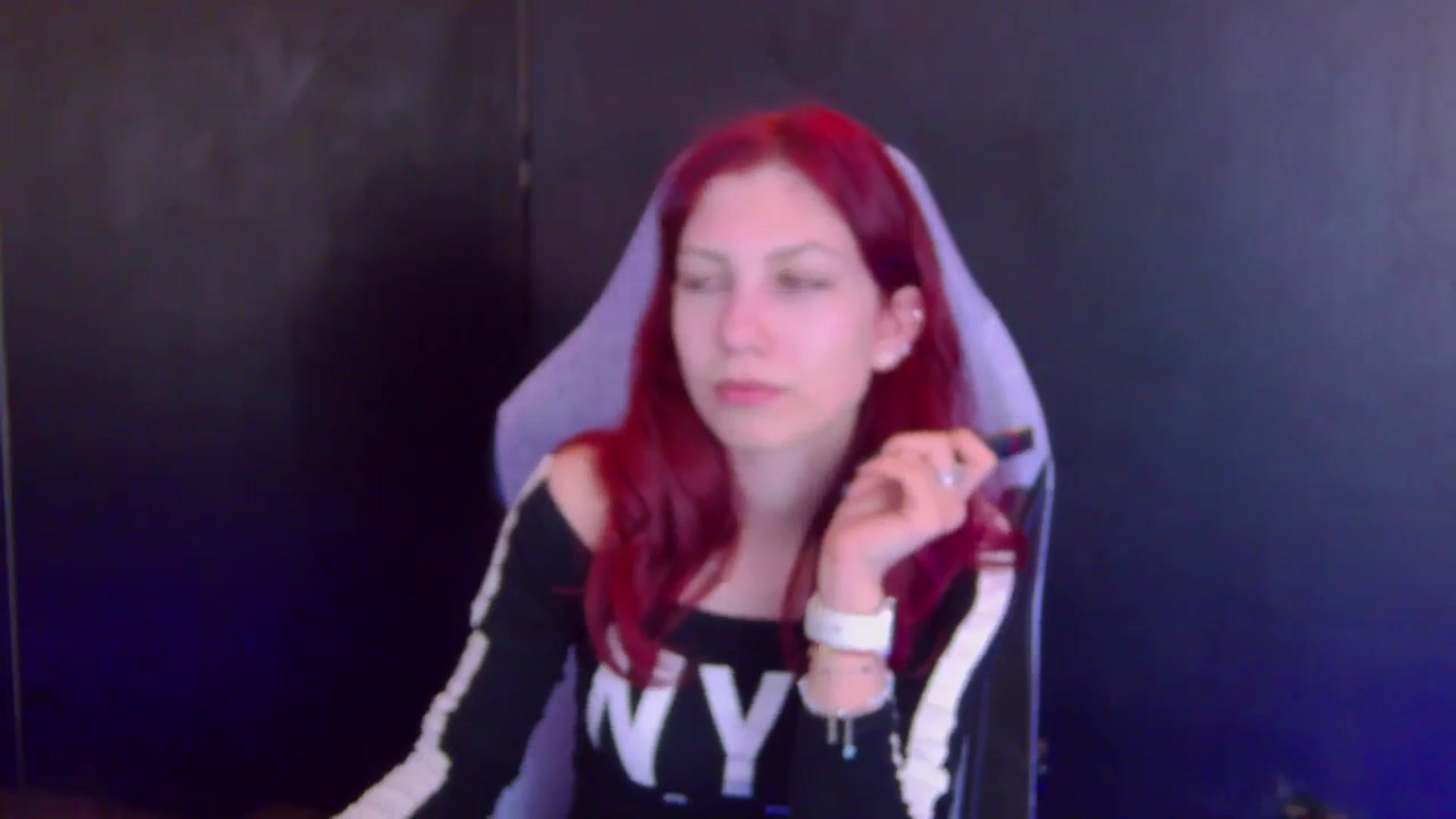 Gallery image thumbnail from Yasemina's myfreecams stream on, 04/06/2026, 03:50 image 14 of 20