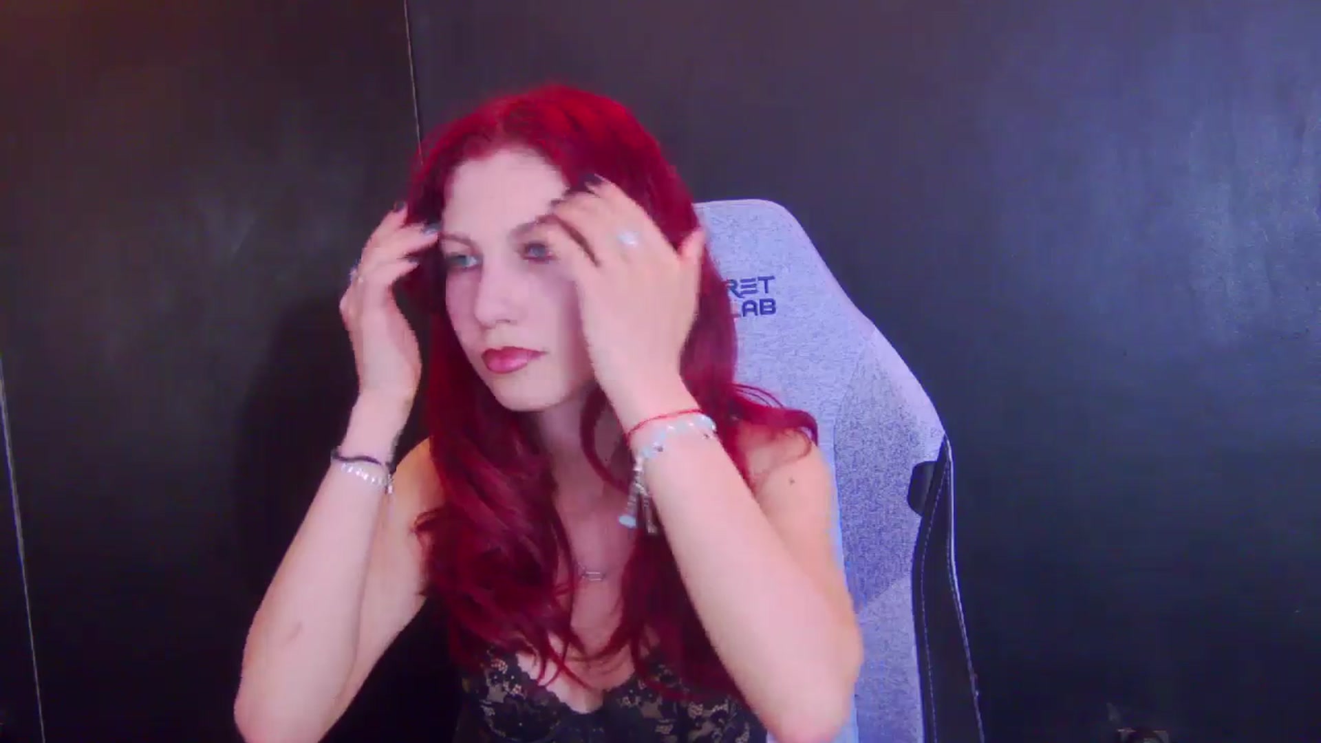 Gallery image thumbnail from Yasemina's myfreecams stream on, 04/06/2026, 22:33 image 3 of 20