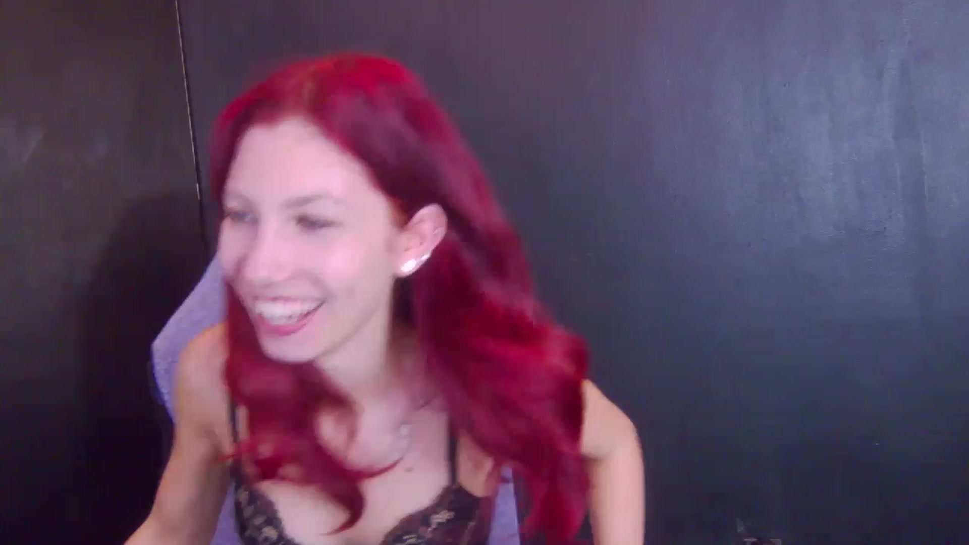 Gallery image thumbnail from Yasemina's myfreecams stream on, 04/06/2026, 22:33 image 10 of 20