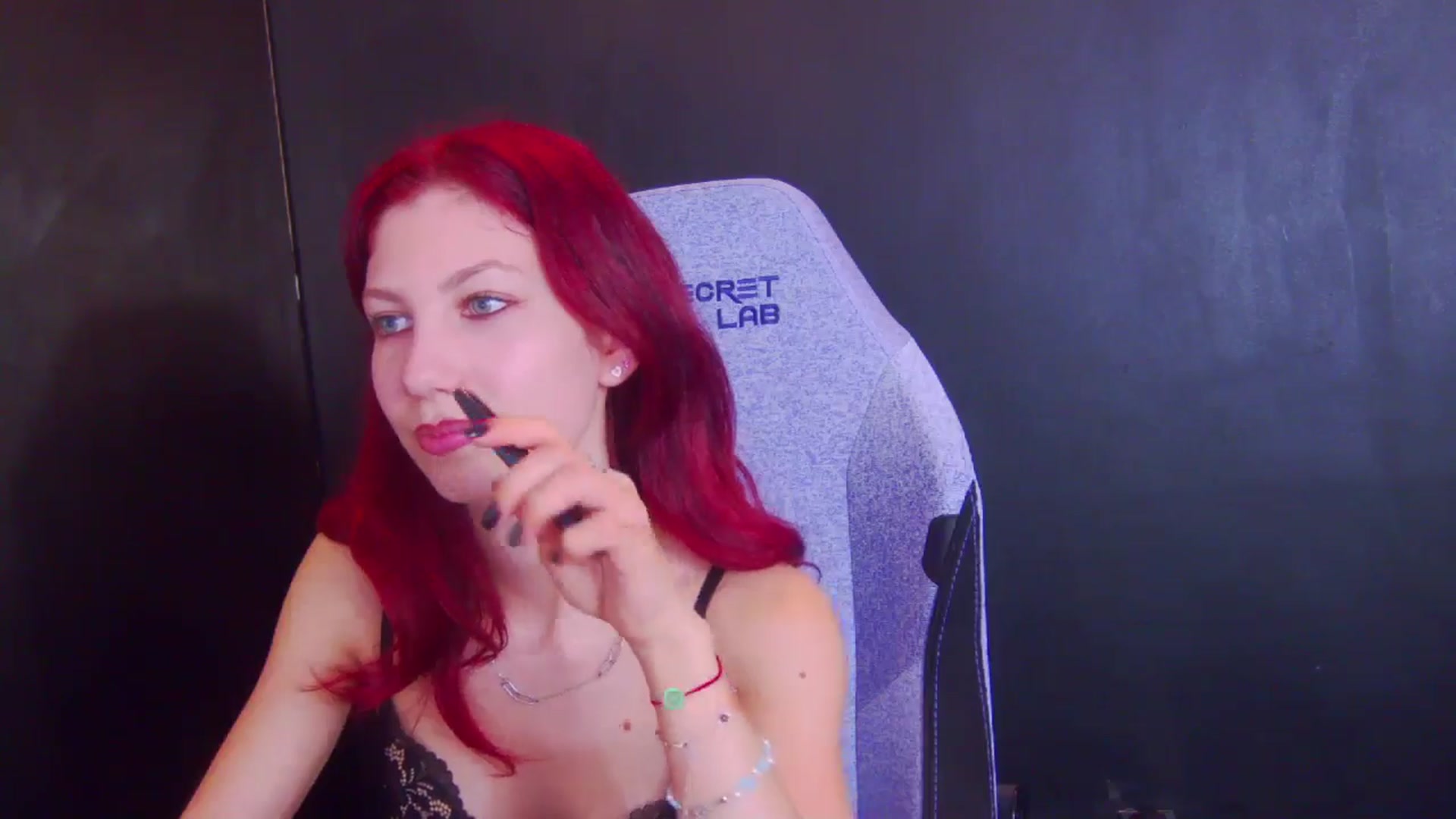 Gallery image thumbnail from Yasemina's myfreecams stream on, 04/06/2026, 22:33 image 9 of 20