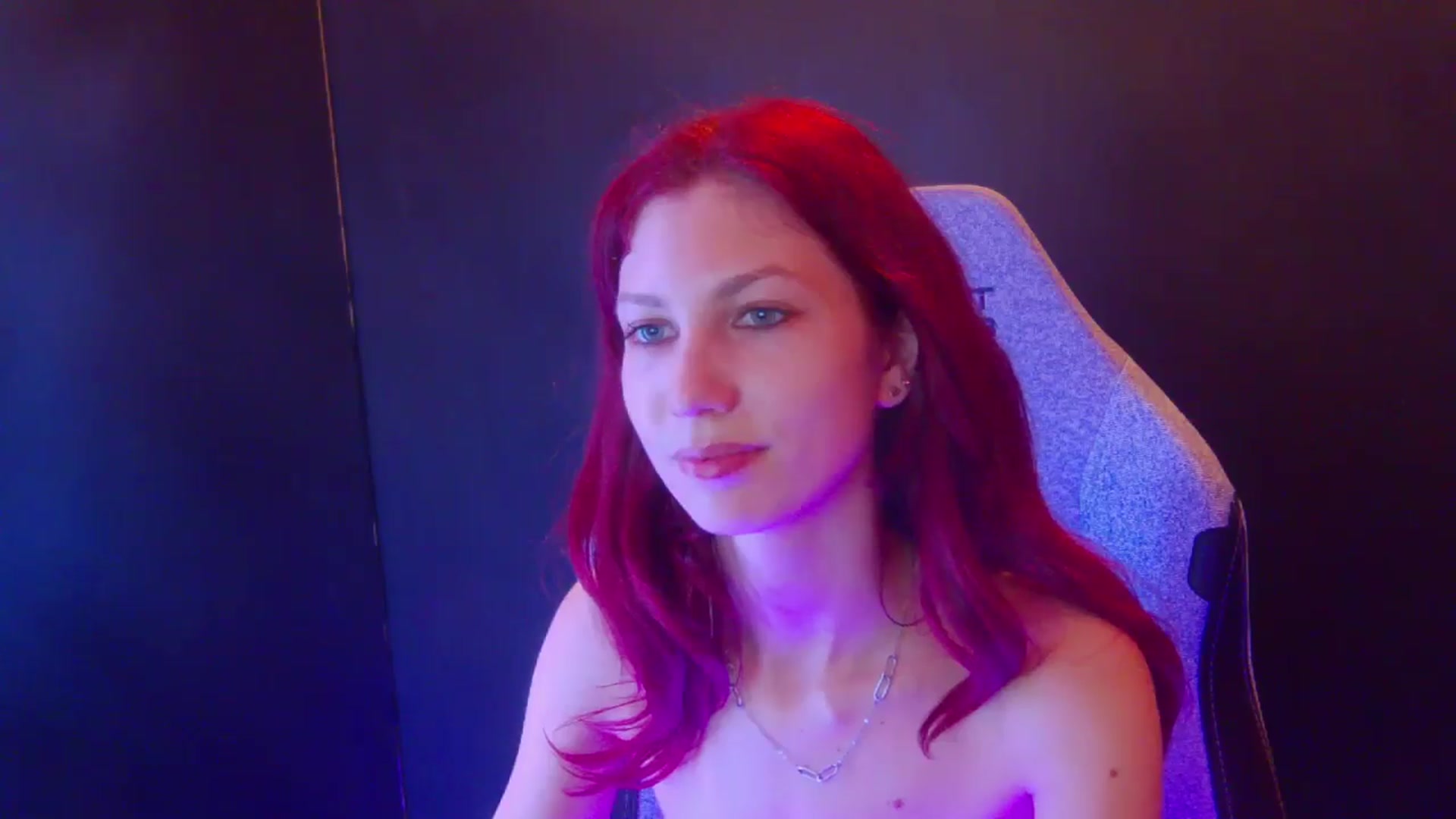 Gallery image thumbnail from Yasemina's myfreecams stream on, 04/07/2026, 02:32 image 3 of 20