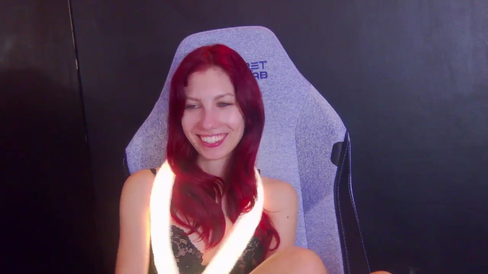Gallery image thumbnail from Yasemina's myfreecams stream on, 04/07/2026, 02:32 image 14 of 20