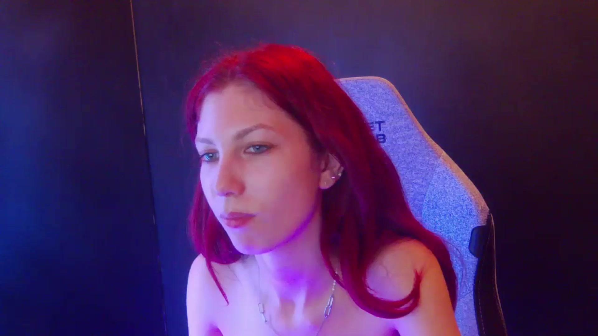 Gallery image thumbnail from Yasemina's myfreecams stream on, 04/07/2026, 02:32 image 6 of 20