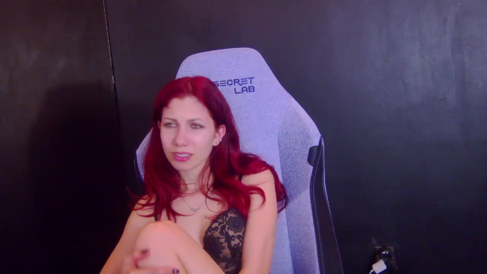 Gallery image thumbnail from Yasemina's myfreecams stream on, 04/07/2026, 03:09 image 9 of 20