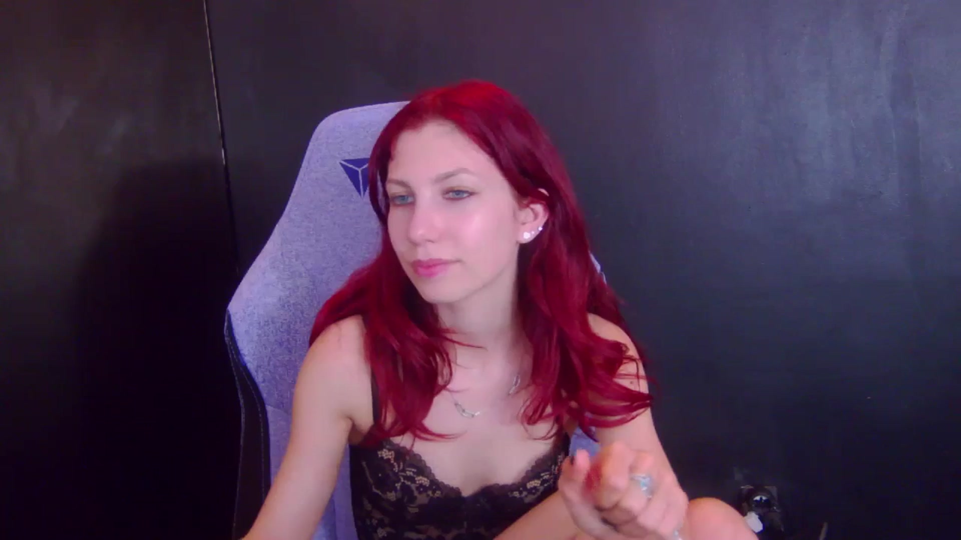 Gallery image thumbnail from Yasemina's myfreecams stream on, 04/07/2026, 03:09 image 15 of 20