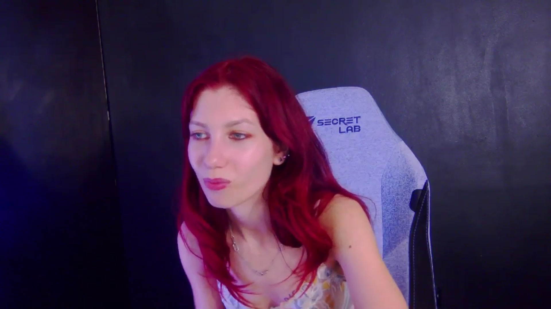 Gallery image thumbnail from Yasemina's myfreecams stream on, 04/08/2026, 02:42 image 16 of 20