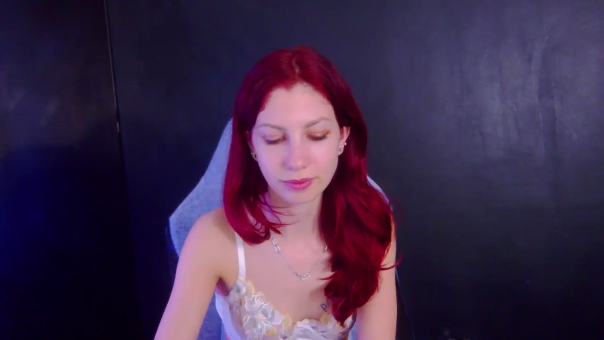 Gallery image thumbnail from Yasemina's myfreecams stream on, 04/08/2026, 02:42 image 19 of 20