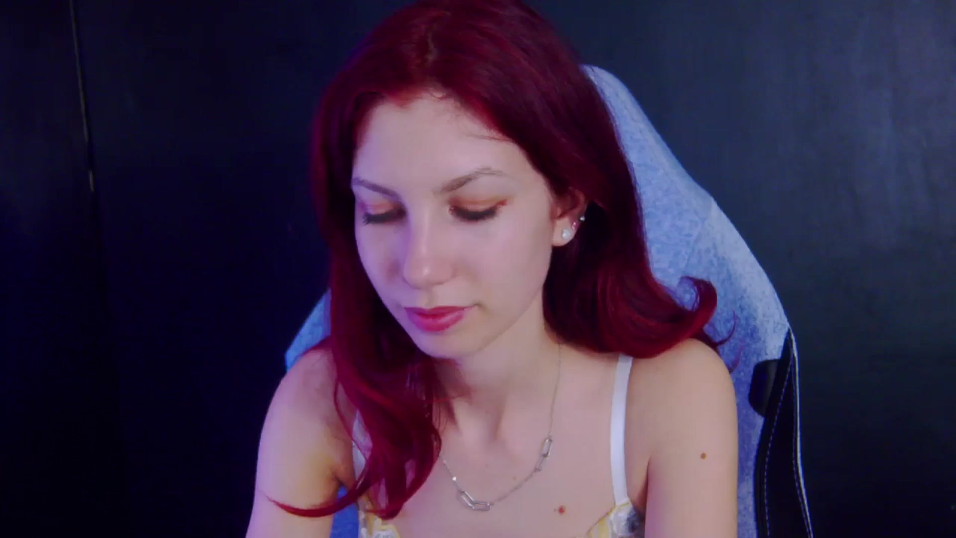 Gallery image thumbnail from Yasemina's myfreecams stream on, 04/08/2026, 02:42 image 14 of 20