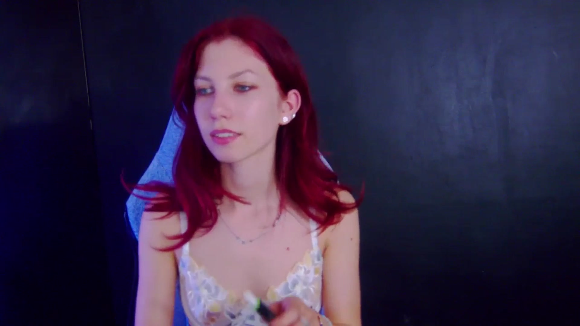 Gallery image thumbnail from Yasemina's myfreecams stream on, 04/08/2026, 02:42 image 10 of 20