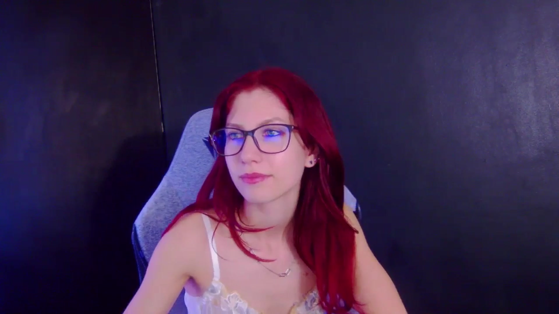 Gallery image thumbnail from Yasemina's myfreecams stream on, 04/08/2026, 04:18 image 13 of 20