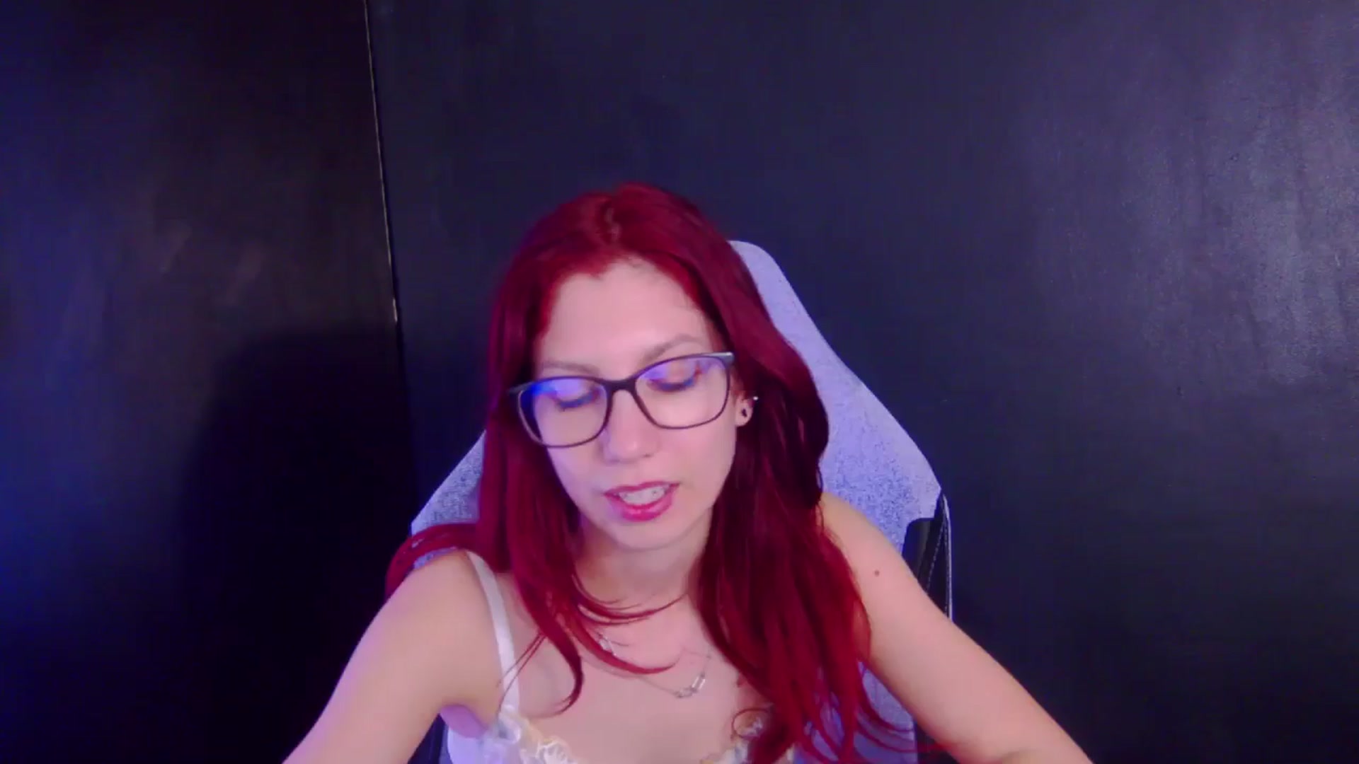 Gallery image thumbnail from Yasemina's myfreecams stream on, 04/08/2026, 04:18 image 15 of 20