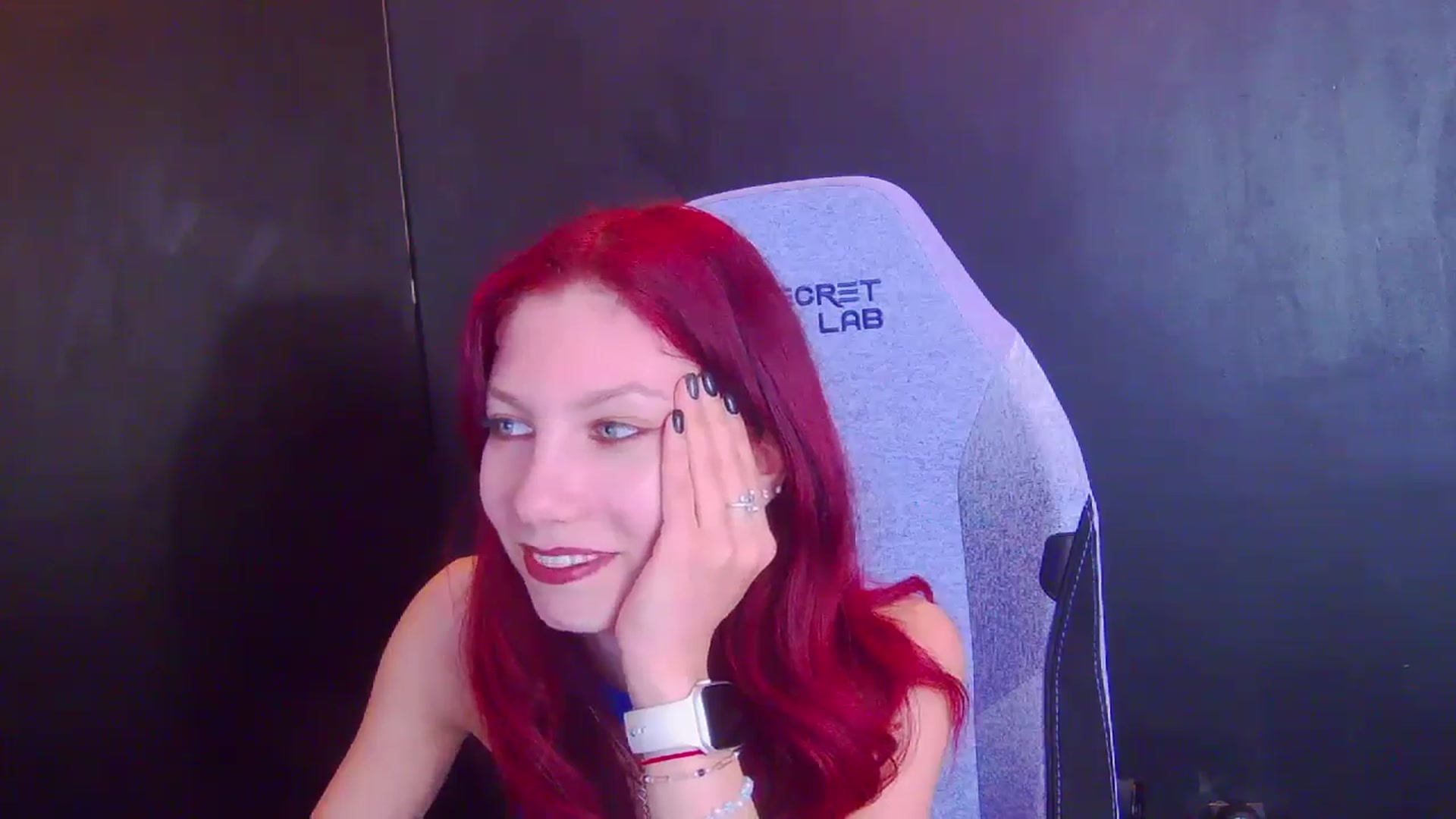 Gallery image thumbnail from Yasemina's myfreecams stream on, 04/08/2026, 21:42 image 3 of 20