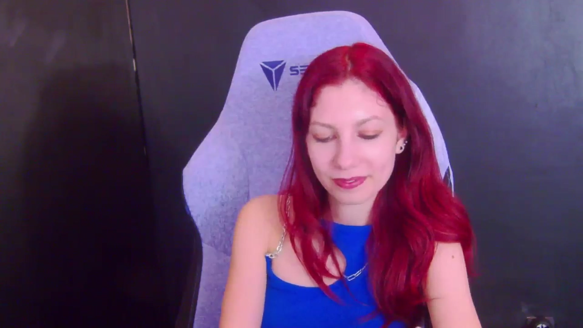 Gallery image thumbnail from Yasemina's myfreecams stream on, 04/09/2026, 24:53 image 17 of 20