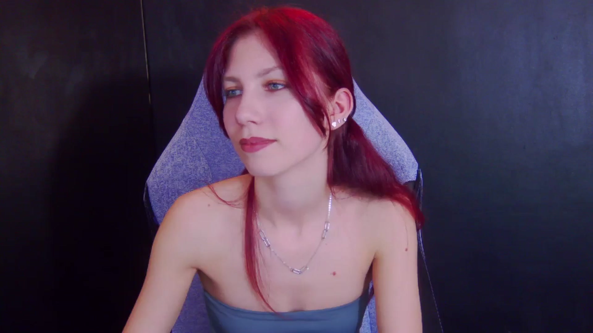Gallery image thumbnail from Yasemina's myfreecams stream on, 04/14/2026, 22:04 image 9 of 20