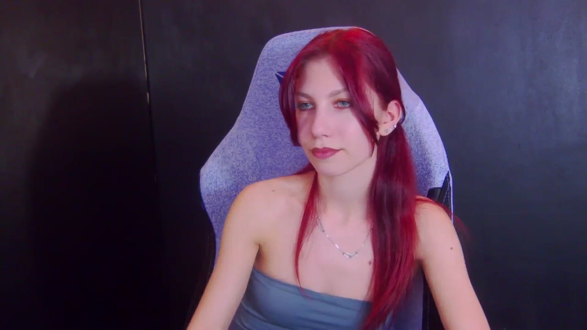Gallery image thumbnail from Yasemina's myfreecams stream on, 04/14/2026, 22:04 image 17 of 20