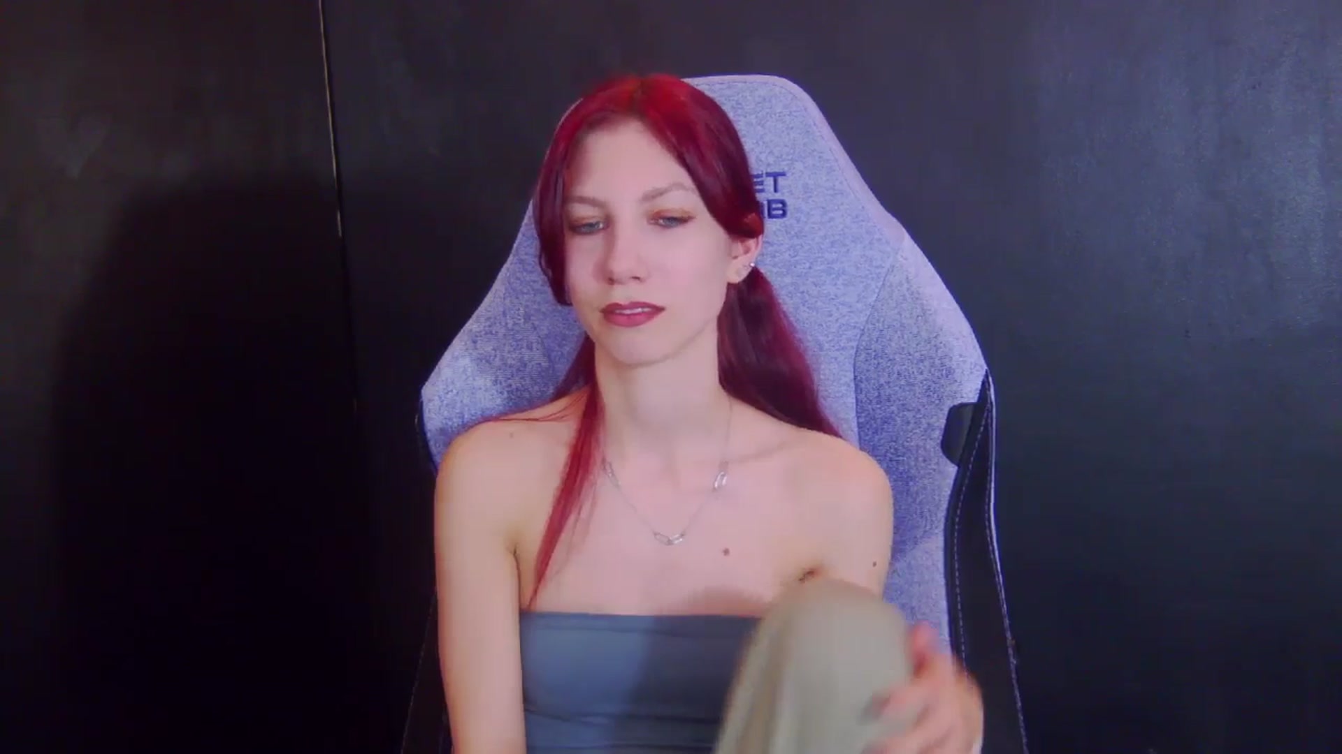 Gallery image thumbnail from Yasemina's myfreecams stream on, 04/14/2026, 22:04 image 5 of 20