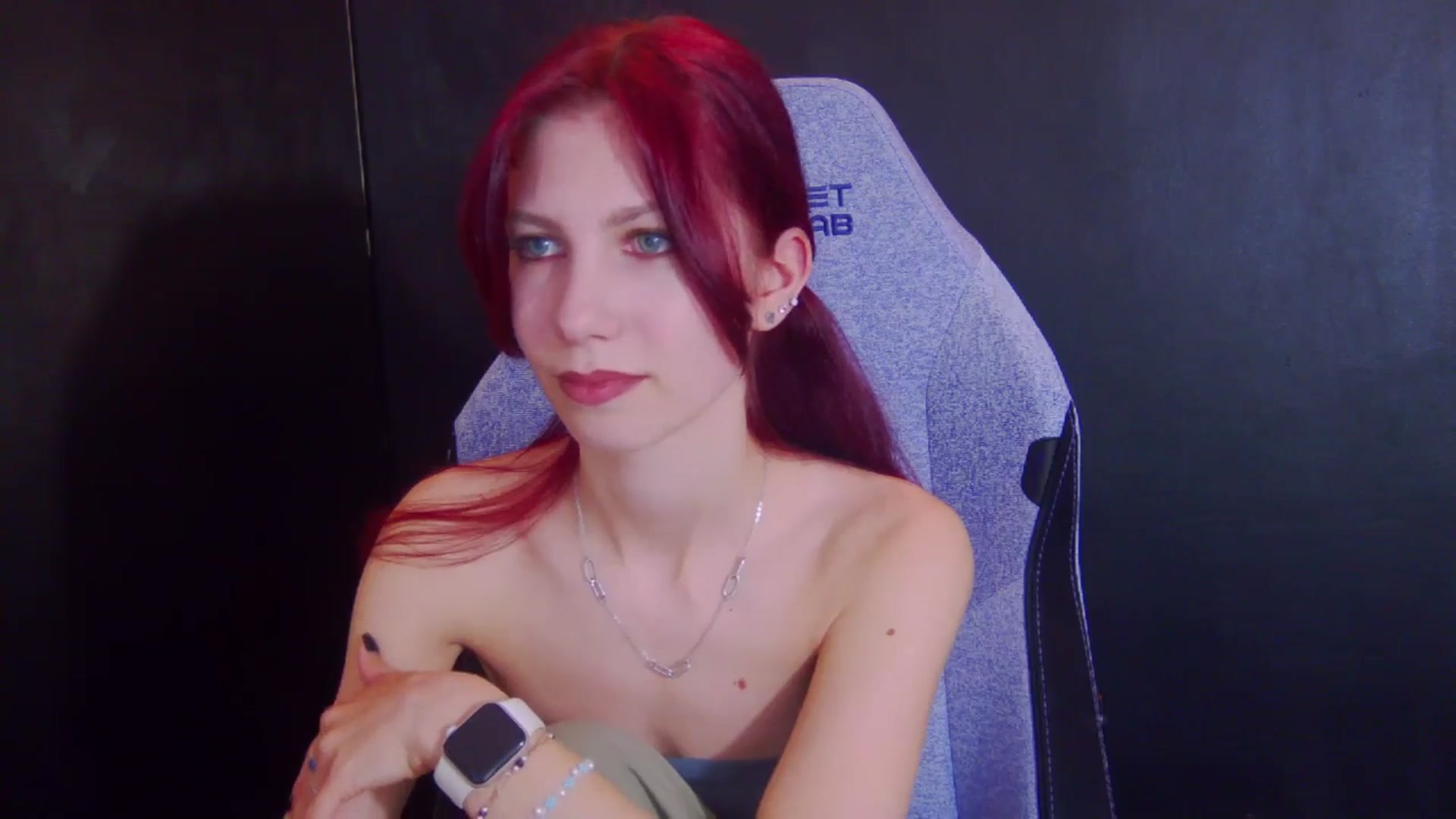 Gallery image thumbnail from Yasemina's myfreecams stream on, 04/14/2026, 22:04 image 4 of 20