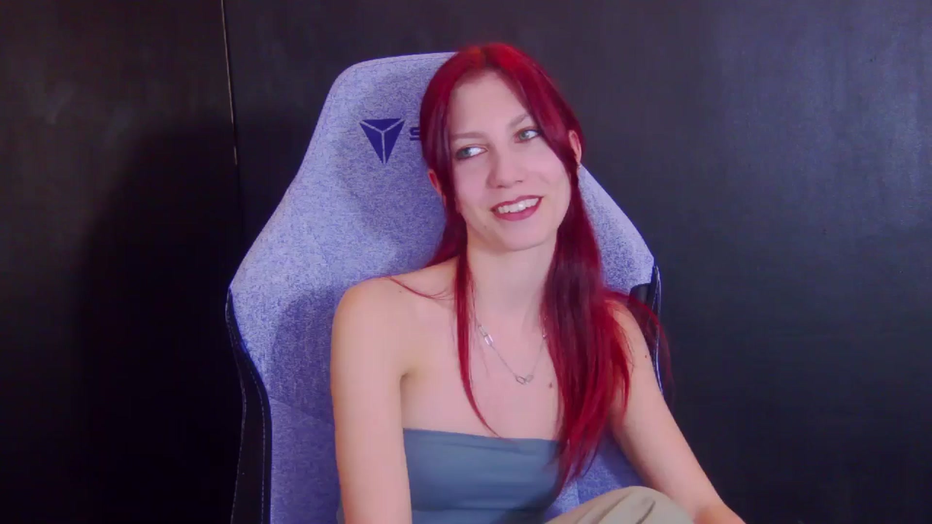 Gallery image thumbnail from Yasemina's myfreecams stream on, 04/14/2026, 22:04 image 11 of 20