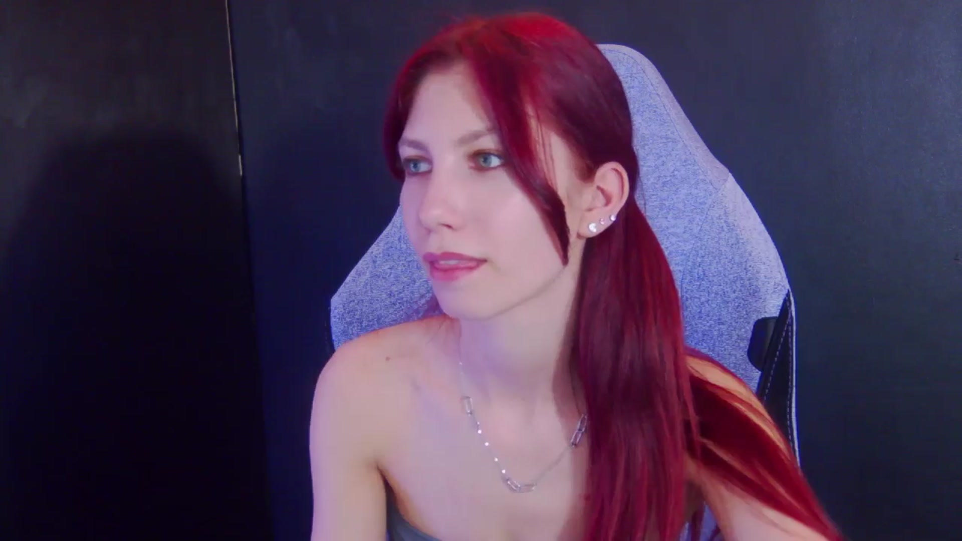 Gallery image thumbnail from Yasemina's myfreecams stream on, 04/15/2026, 02:29 image 17 of 20