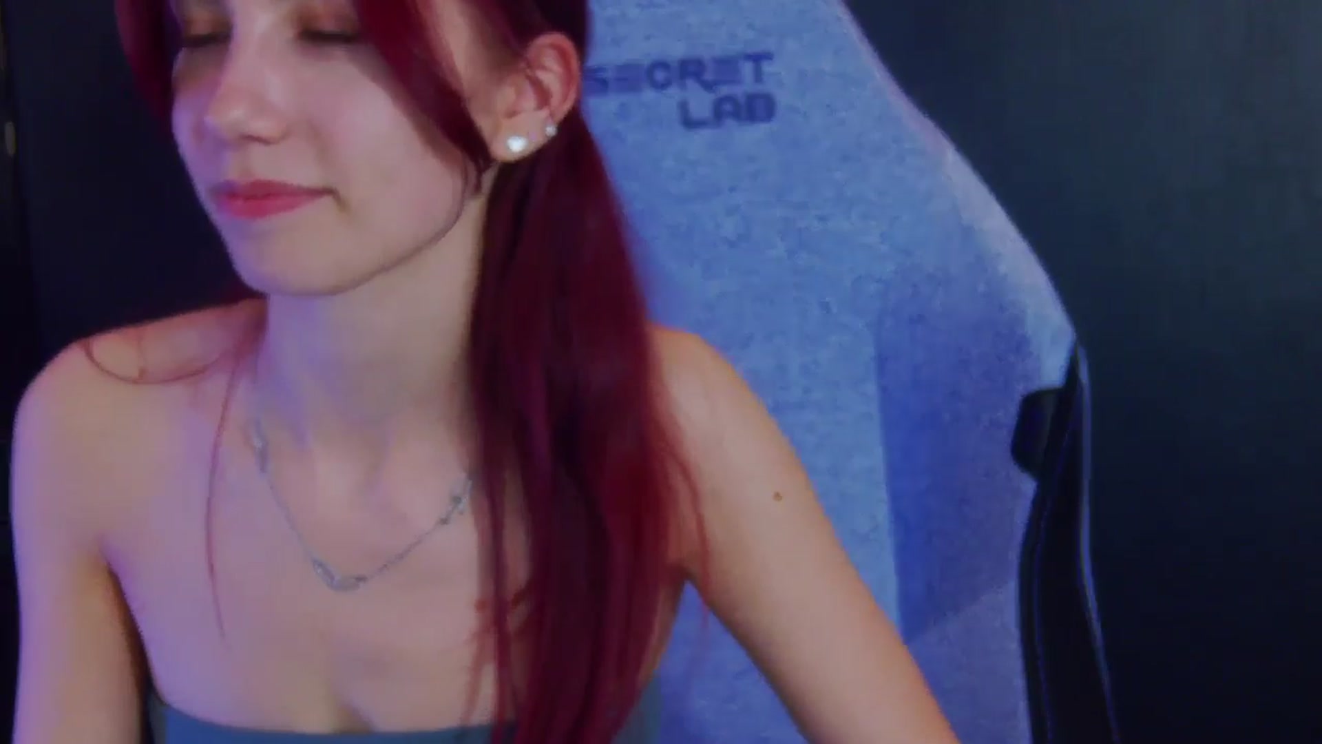 Gallery image thumbnail from Yasemina's myfreecams stream on, 04/15/2026, 04:33 image 15 of 20