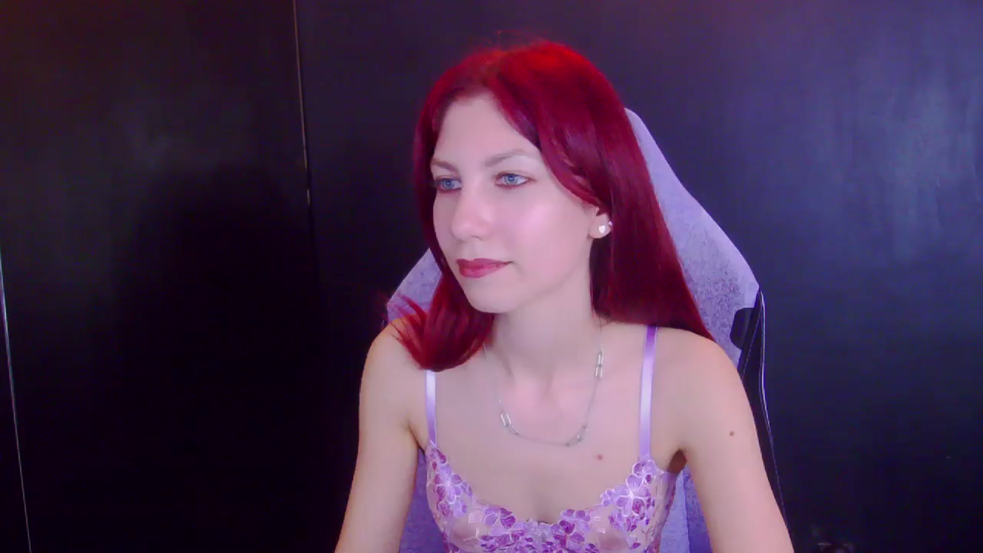 Gallery image thumbnail from Yasemina's myfreecams stream on, 04/15/2026, 22:54 image 7 of 20