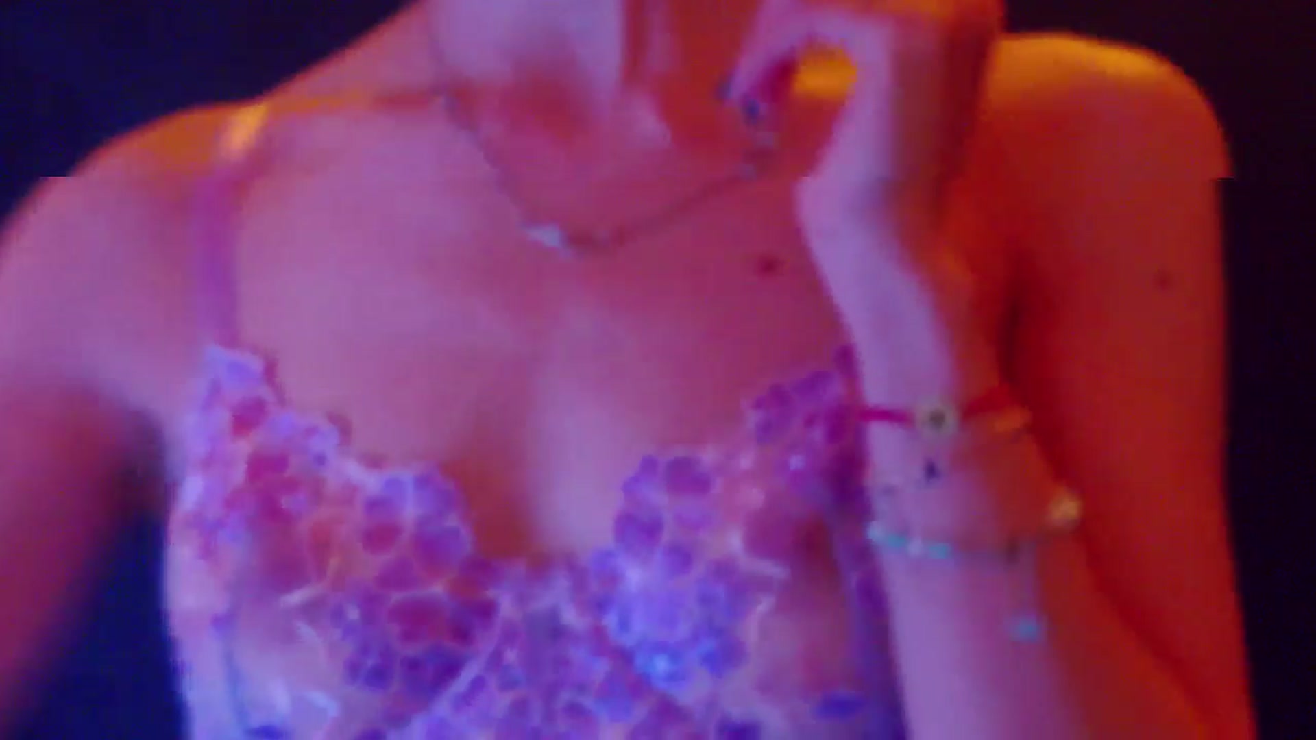 Gallery image thumbnail from Yasemina's myfreecams stream on, 04/15/2026, 22:54 image 17 of 20