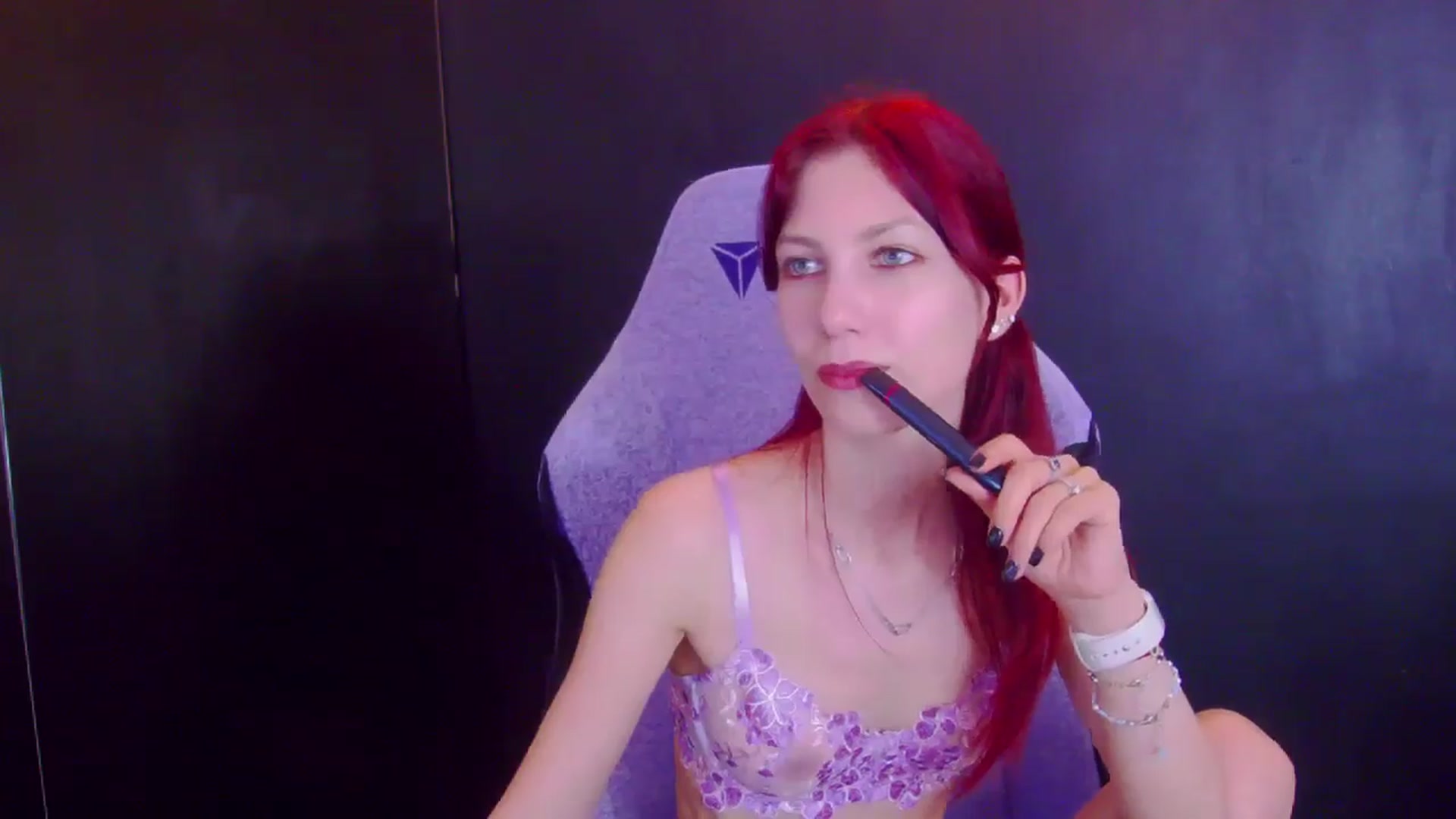 Gallery image thumbnail from Yasemina's myfreecams stream on, 04/15/2026, 22:54 image 15 of 20