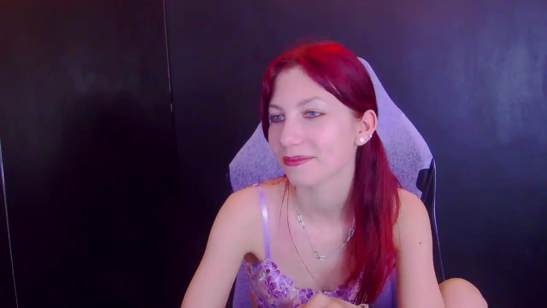 Gallery image thumbnail from Yasemina's myfreecams stream on, 04/15/2026, 22:54 image 14 of 20