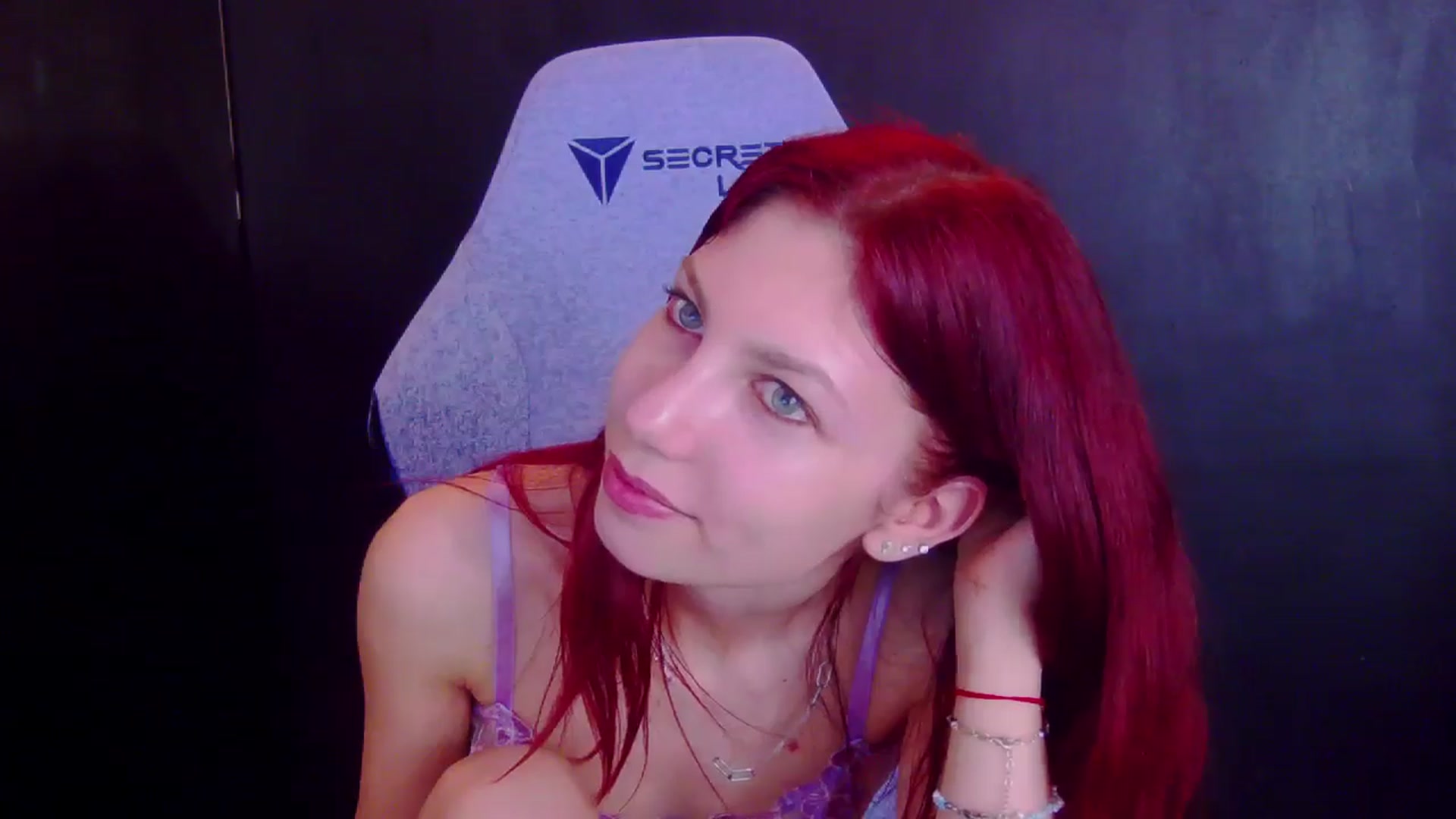 Gallery image thumbnail from Yasemina's myfreecams stream on, 04/16/2026, 03:52 image 8 of 20