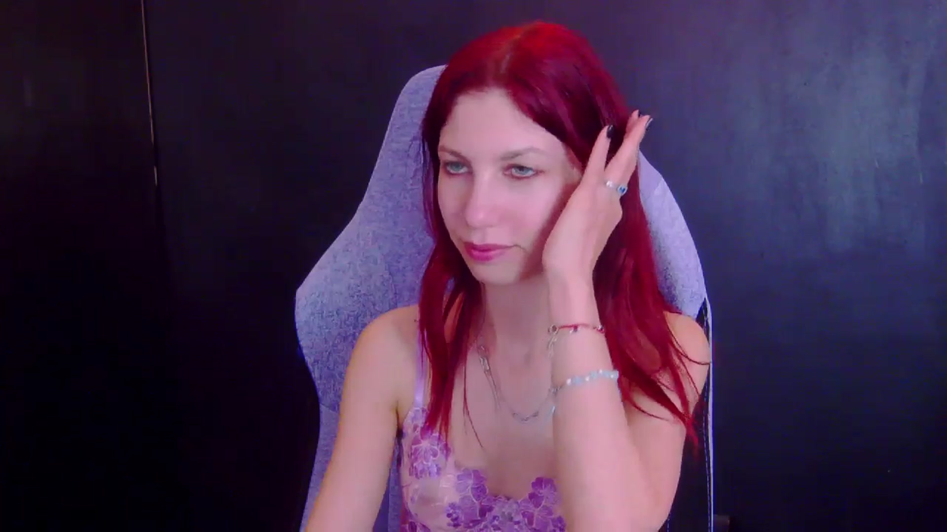 Gallery image thumbnail from Yasemina's myfreecams stream on, 04/16/2026, 04:06 image 16 of 20