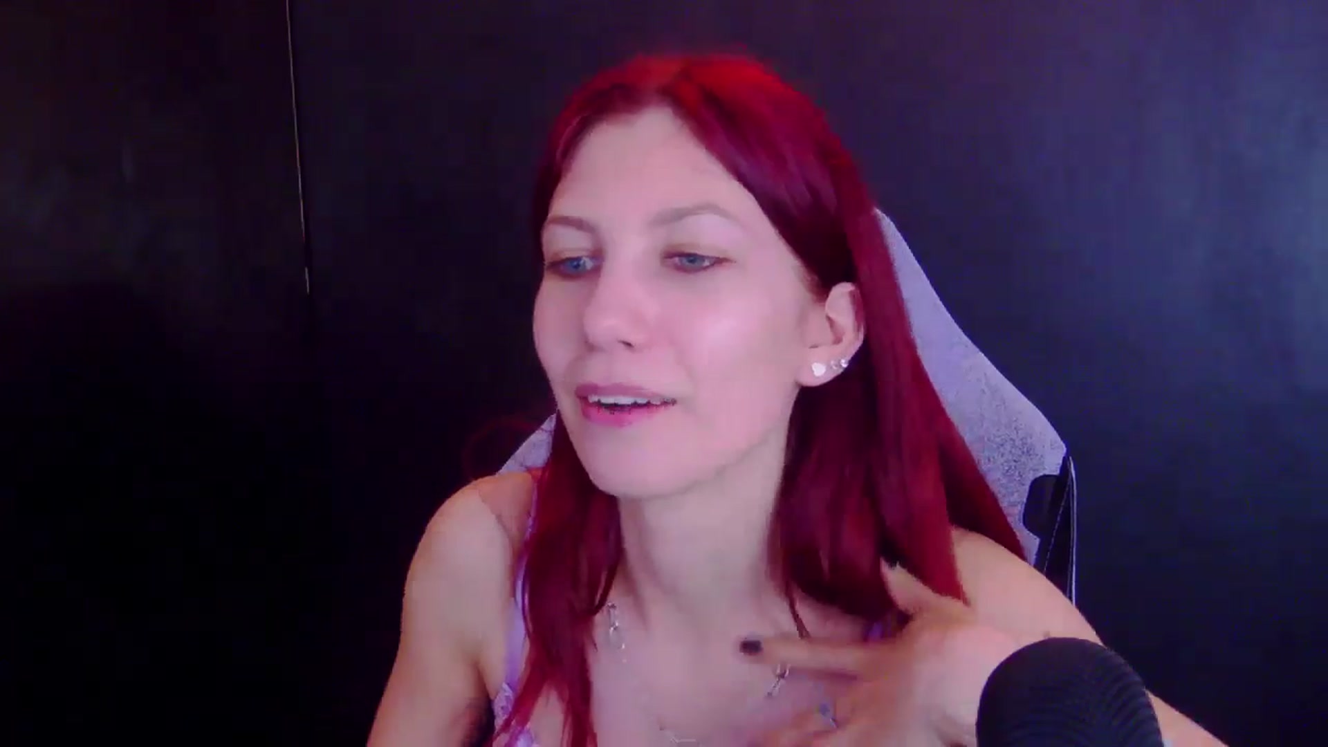 Gallery image thumbnail from Yasemina's myfreecams stream on, 04/16/2026, 05:21 image 7 of 20