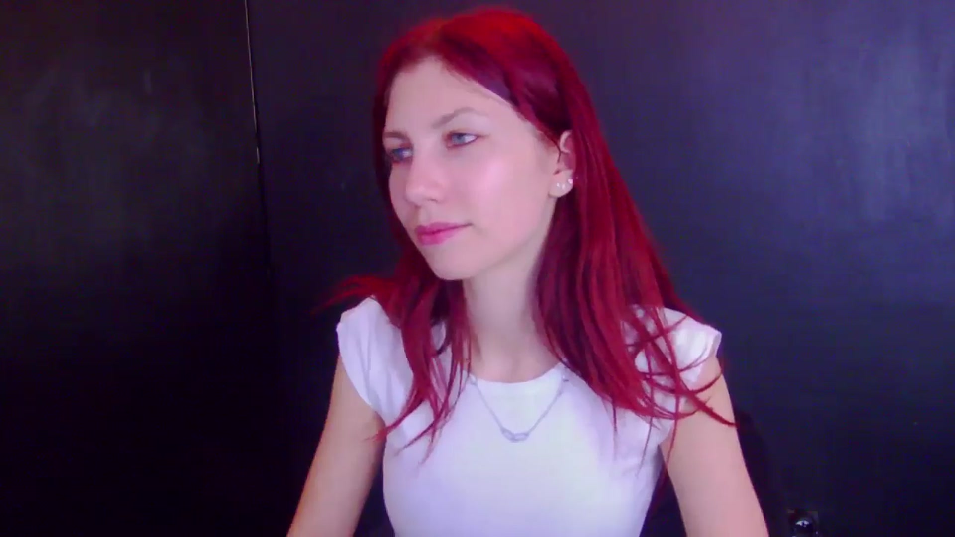Gallery image thumbnail from Yasemina's myfreecams stream on, 04/16/2026, 05:21 image 17 of 20