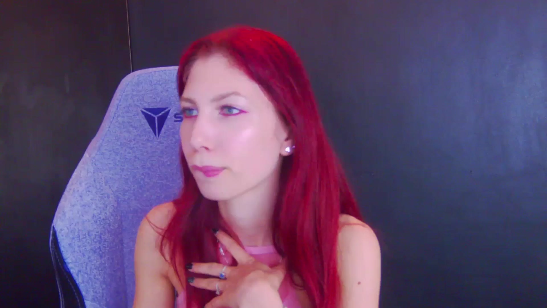 Gallery image thumbnail from Yasemina's myfreecams stream on, 04/16/2026, 22:14 image 4 of 20