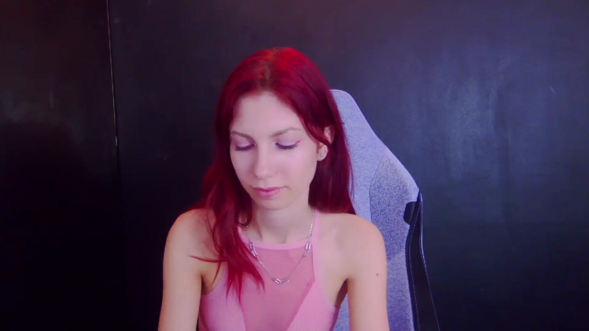 Gallery image thumbnail from Yasemina's myfreecams stream on, 04/16/2026, 22:14 image 16 of 20