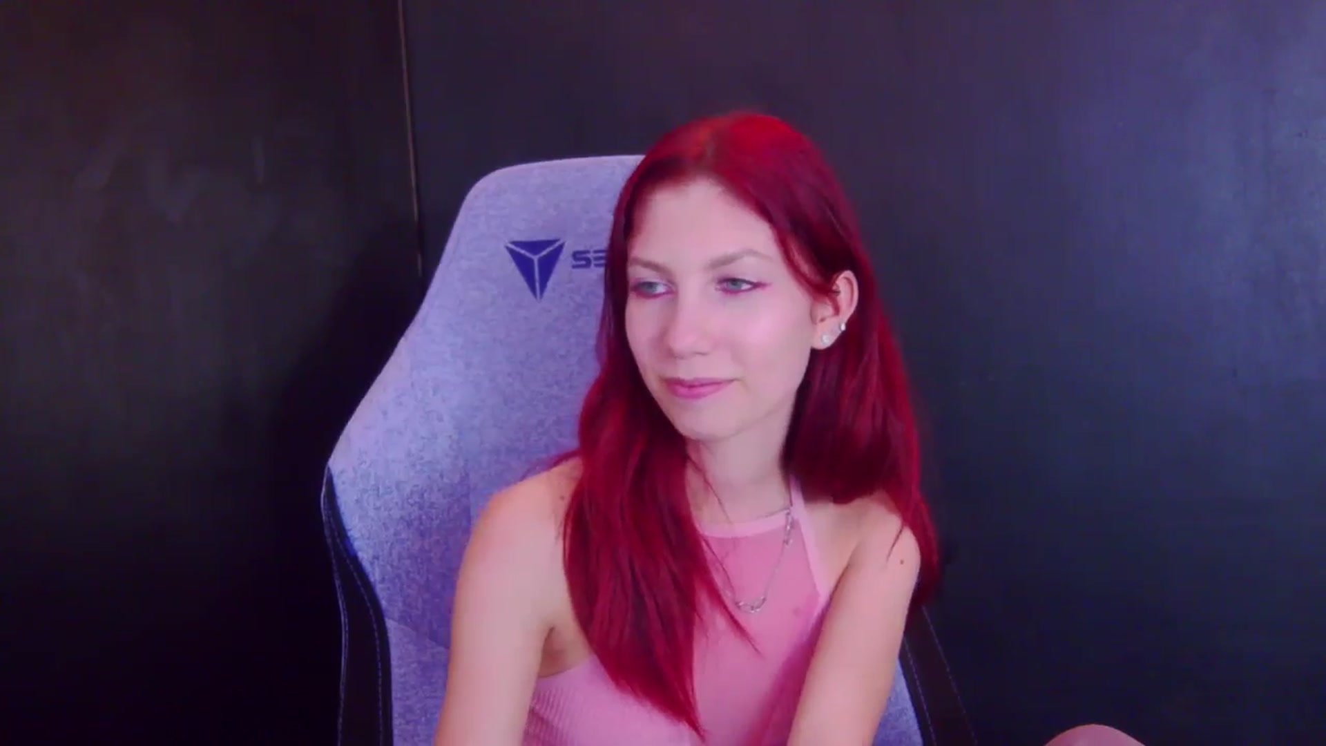 Gallery image thumbnail from Yasemina's myfreecams stream on, 04/17/2026, 02:54 image 4 of 20
