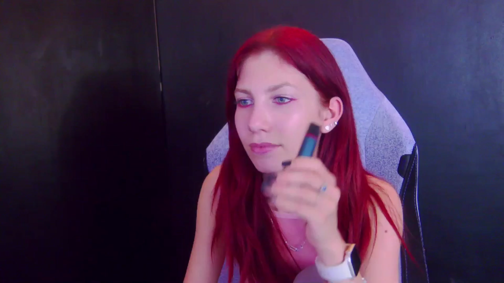 Gallery image thumbnail from Yasemina's myfreecams stream on, 04/17/2026, 02:54 image 17 of 20