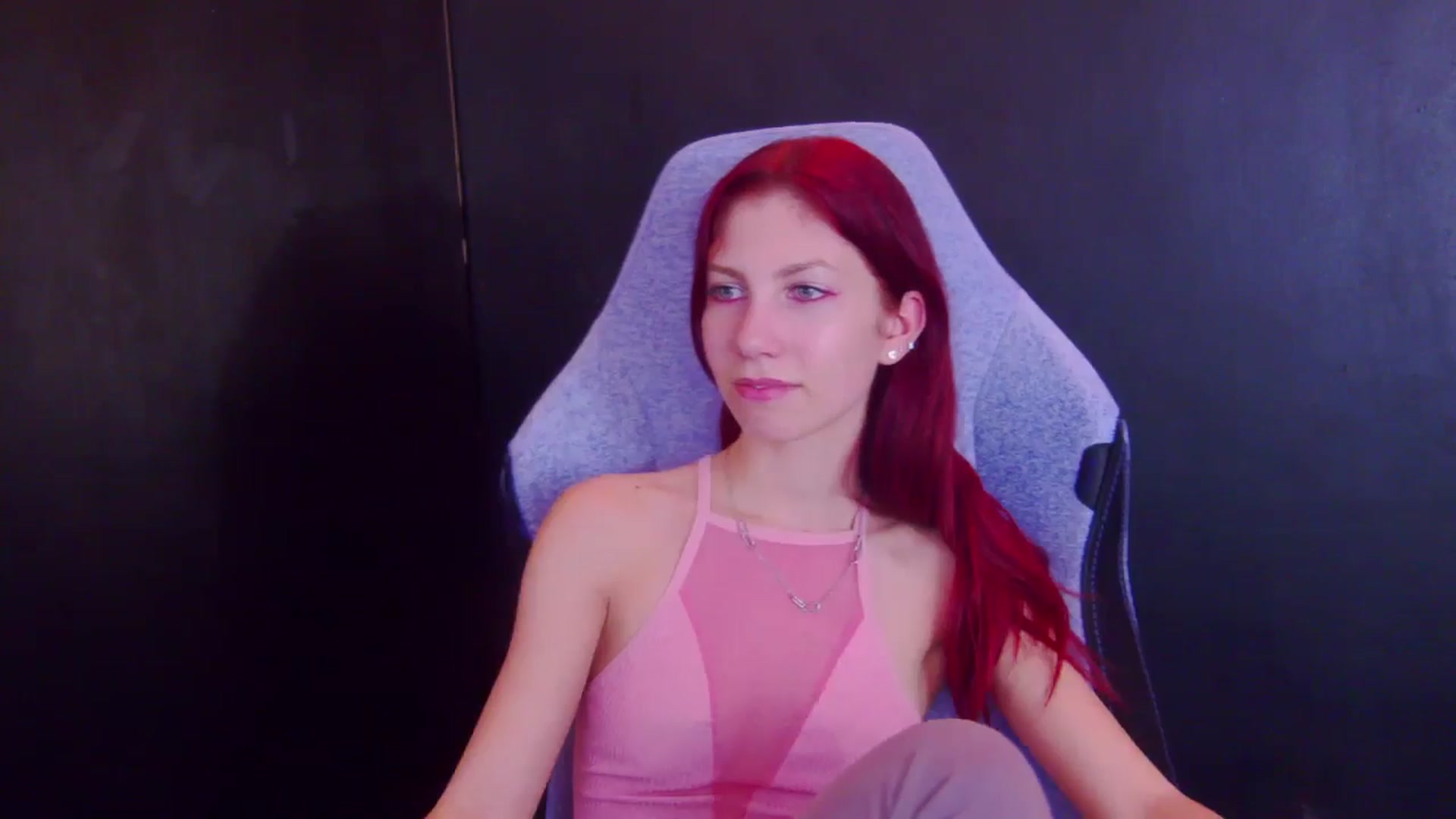 Gallery image thumbnail from Yasemina's myfreecams stream on, 04/17/2026, 04:07 image 11 of 20