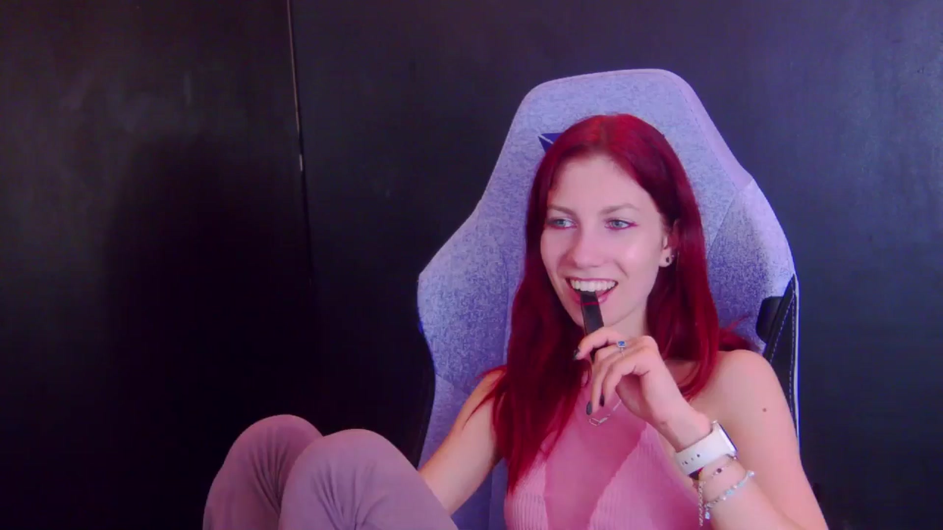Gallery image thumbnail from Yasemina's myfreecams stream on, 04/17/2026, 04:07 image 9 of 20
