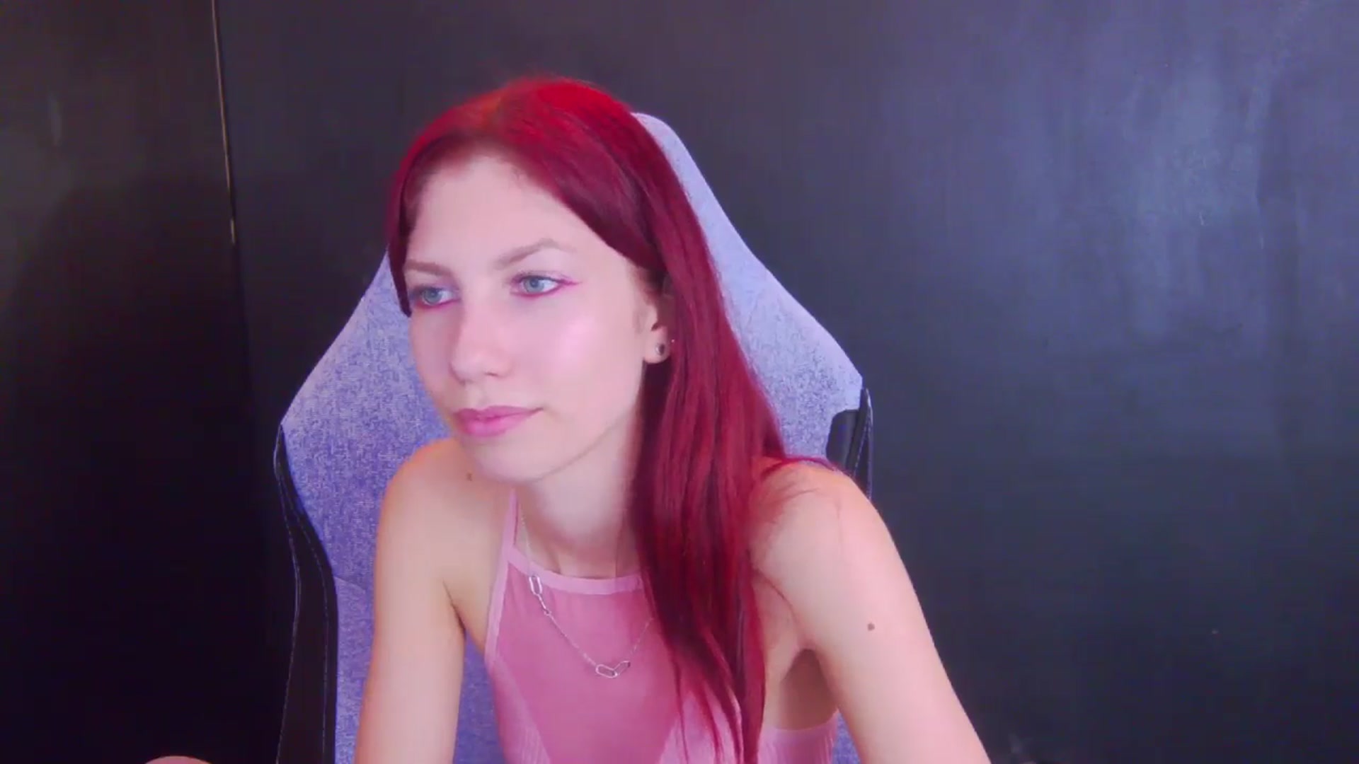 Gallery image thumbnail from Yasemina's myfreecams stream on, 04/17/2026, 04:07 image 19 of 20