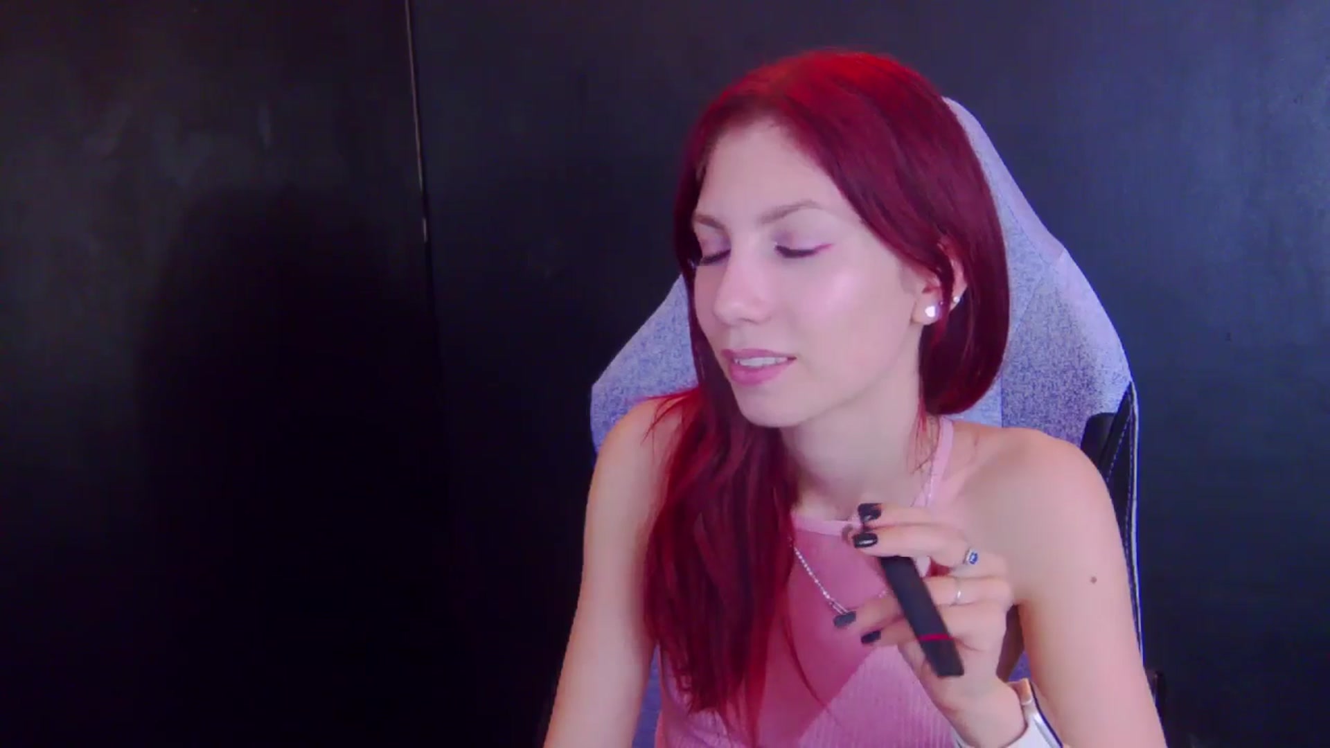 Gallery image thumbnail from Yasemina's myfreecams stream on, 04/17/2026, 04:07 image 3 of 20