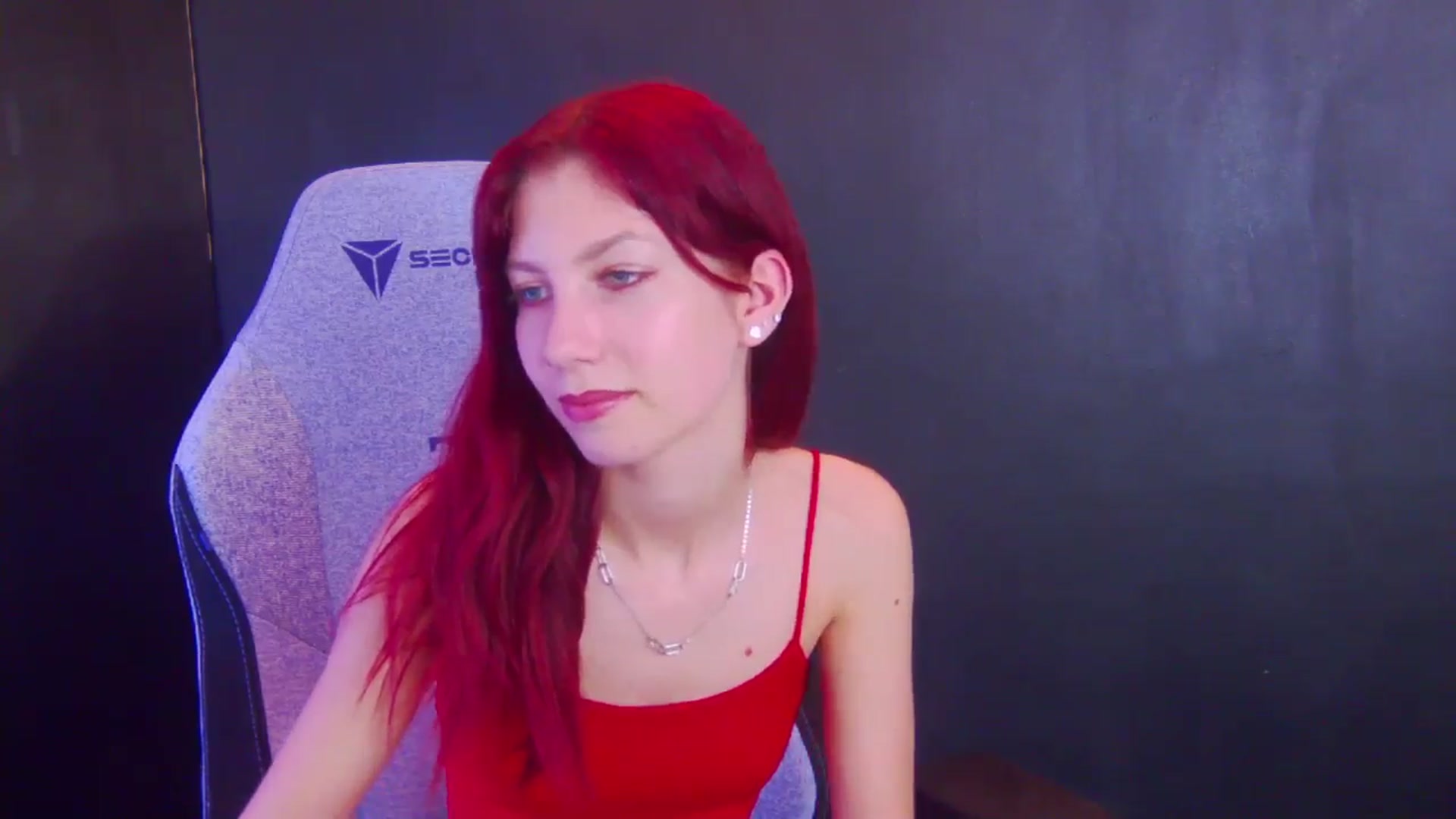 Gallery image thumbnail from Yasemina's myfreecams stream on, 04/18/2026, 24:23 image 15 of 20