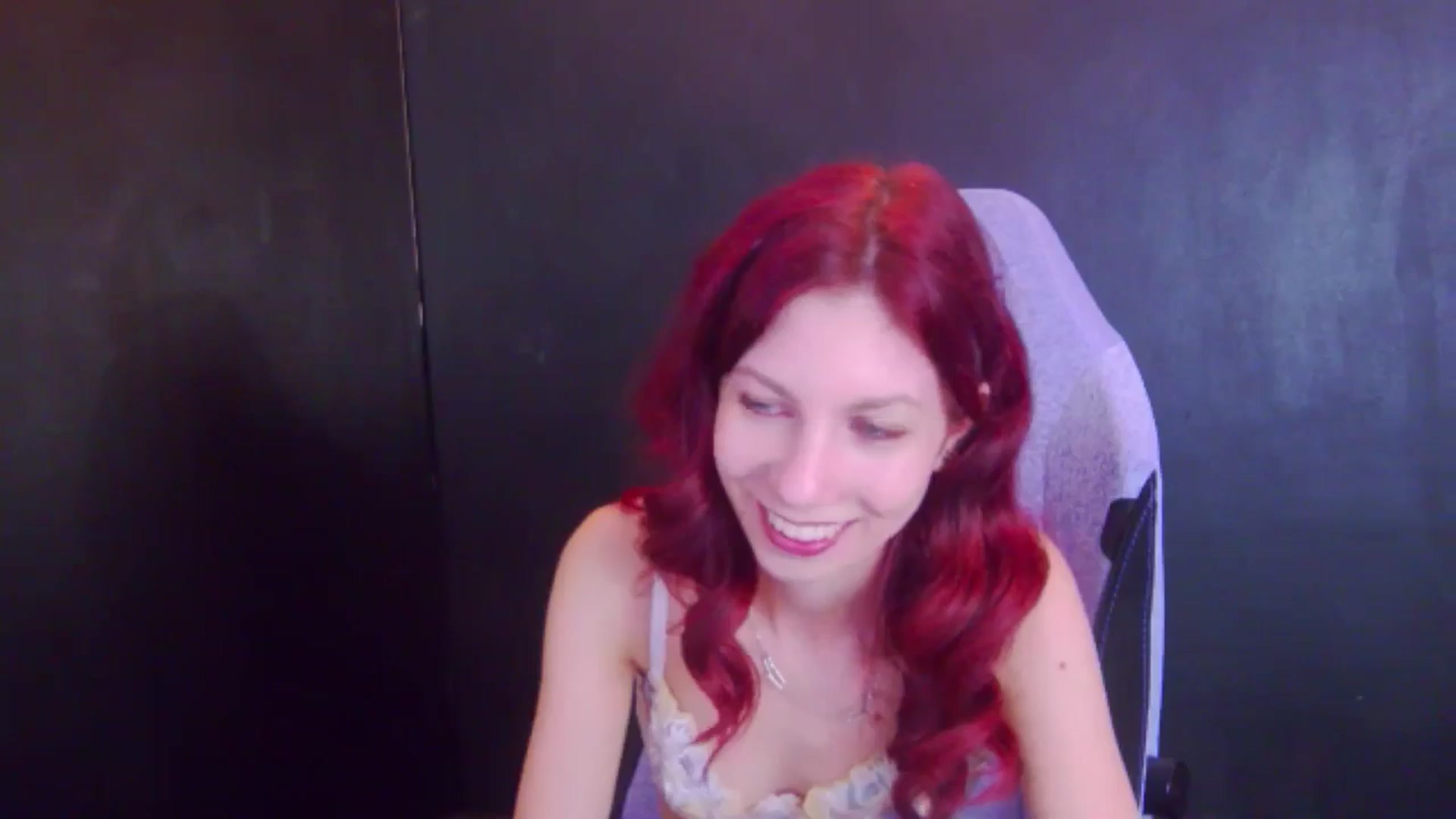 Gallery image thumbnail from Yasemina's myfreecams stream on, 04/20/2026, 22:53 image 20 of 20