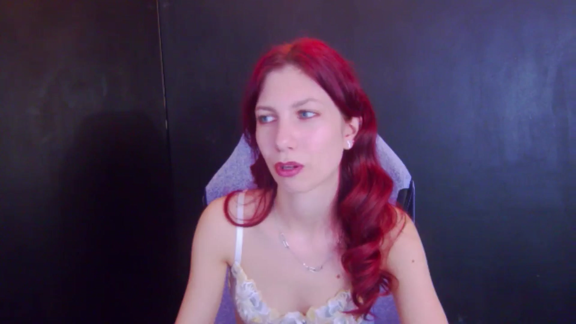 Gallery image thumbnail from Yasemina's myfreecams stream on, 04/20/2026, 22:53 image 9 of 20