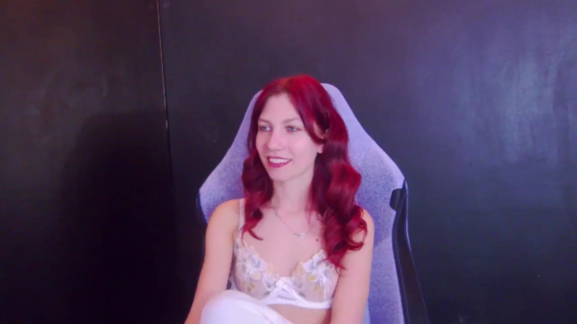 Gallery image thumbnail from Yasemina's myfreecams stream on, 04/20/2026, 22:53 image 15 of 20