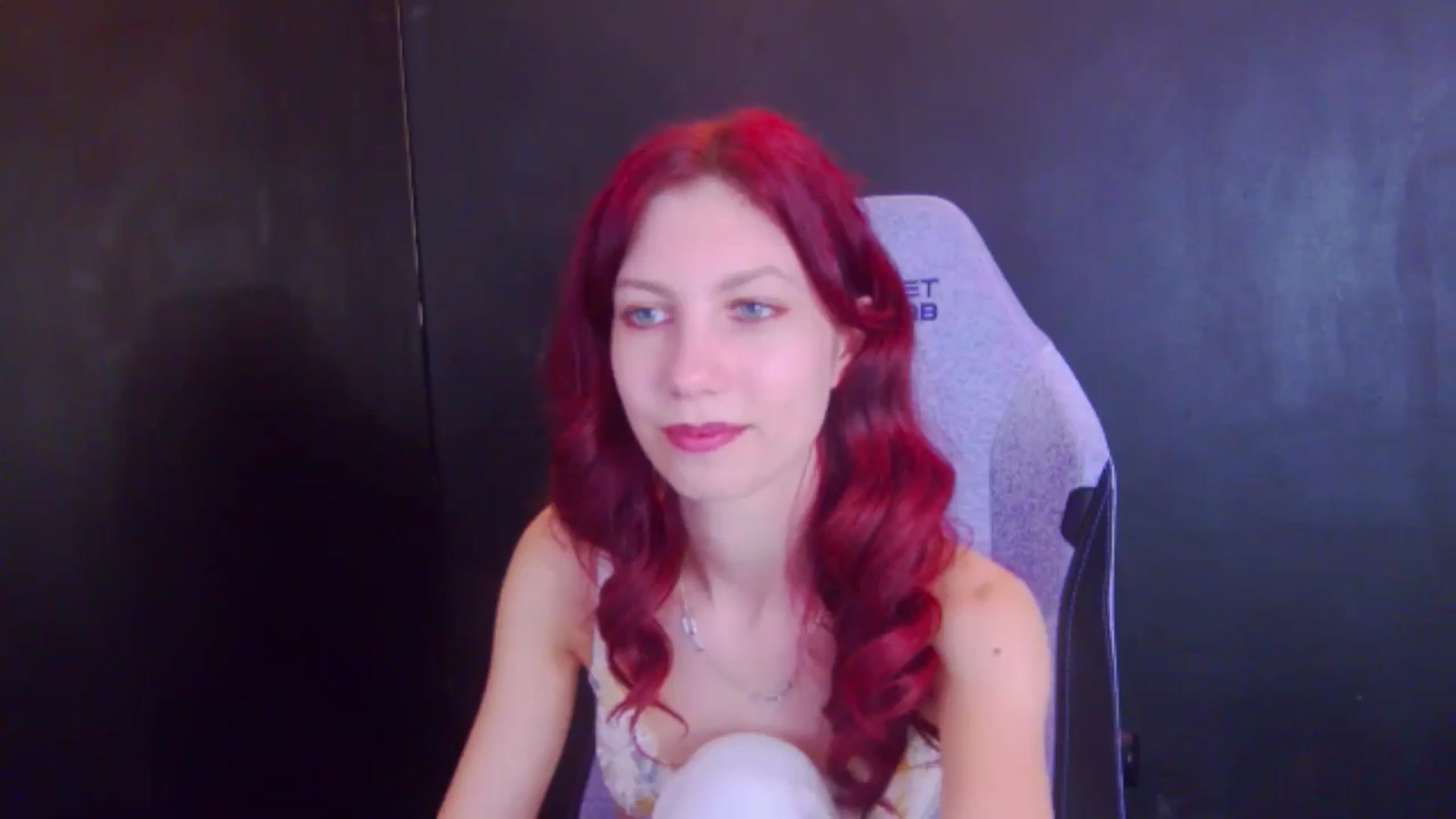 Gallery image thumbnail from Yasemina's myfreecams stream on, 04/20/2026, 22:53 image 16 of 20