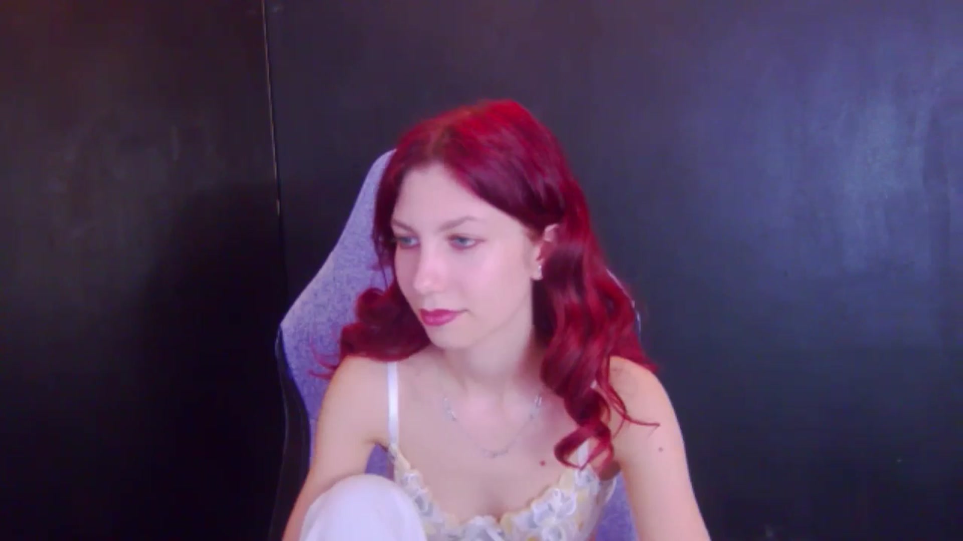 Gallery image thumbnail from Yasemina's myfreecams stream on, 04/20/2026, 22:53 image 2 of 20