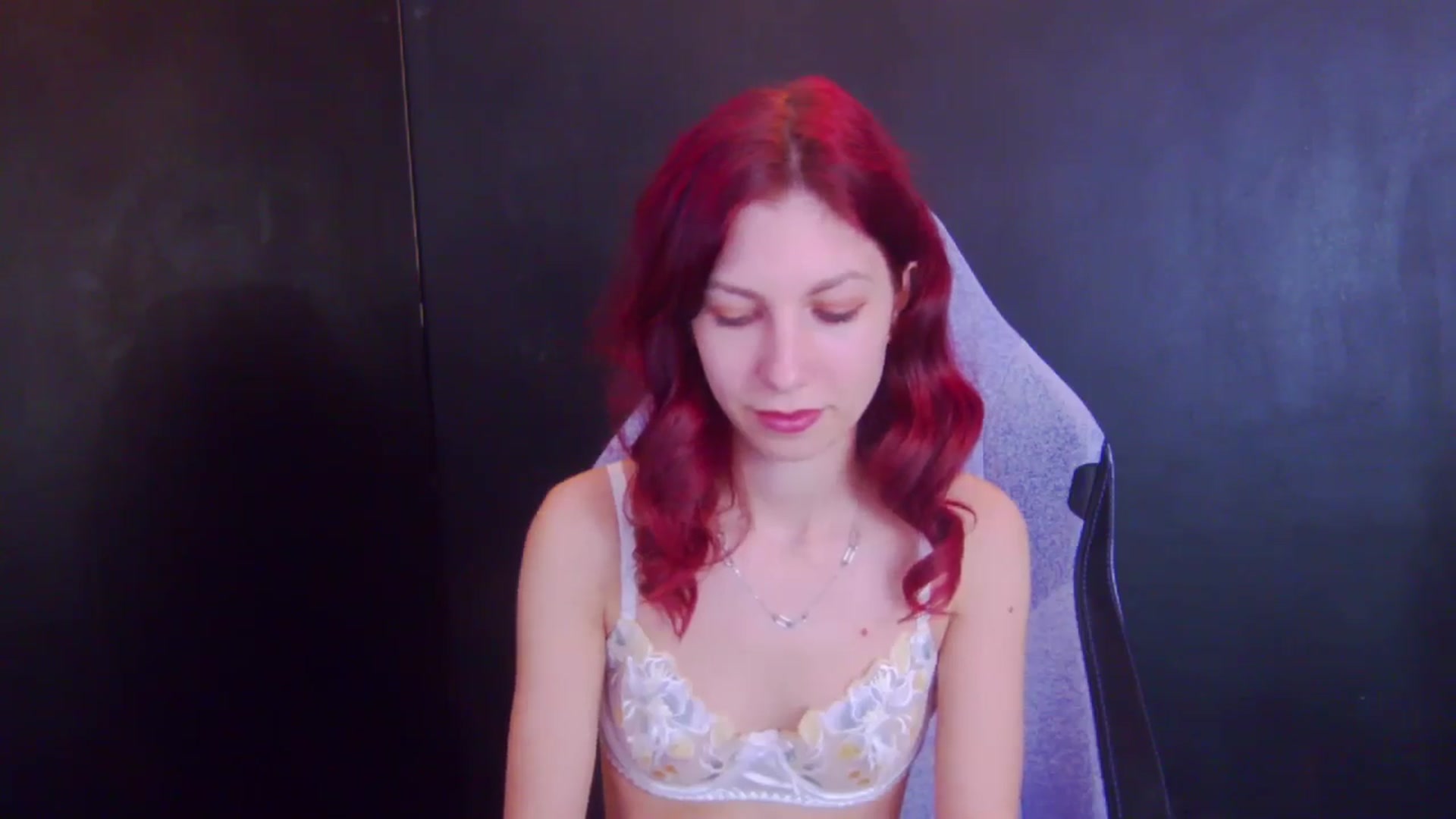 Gallery image thumbnail from Yasemina's myfreecams stream on, 04/20/2026, 23:53 image 19 of 20