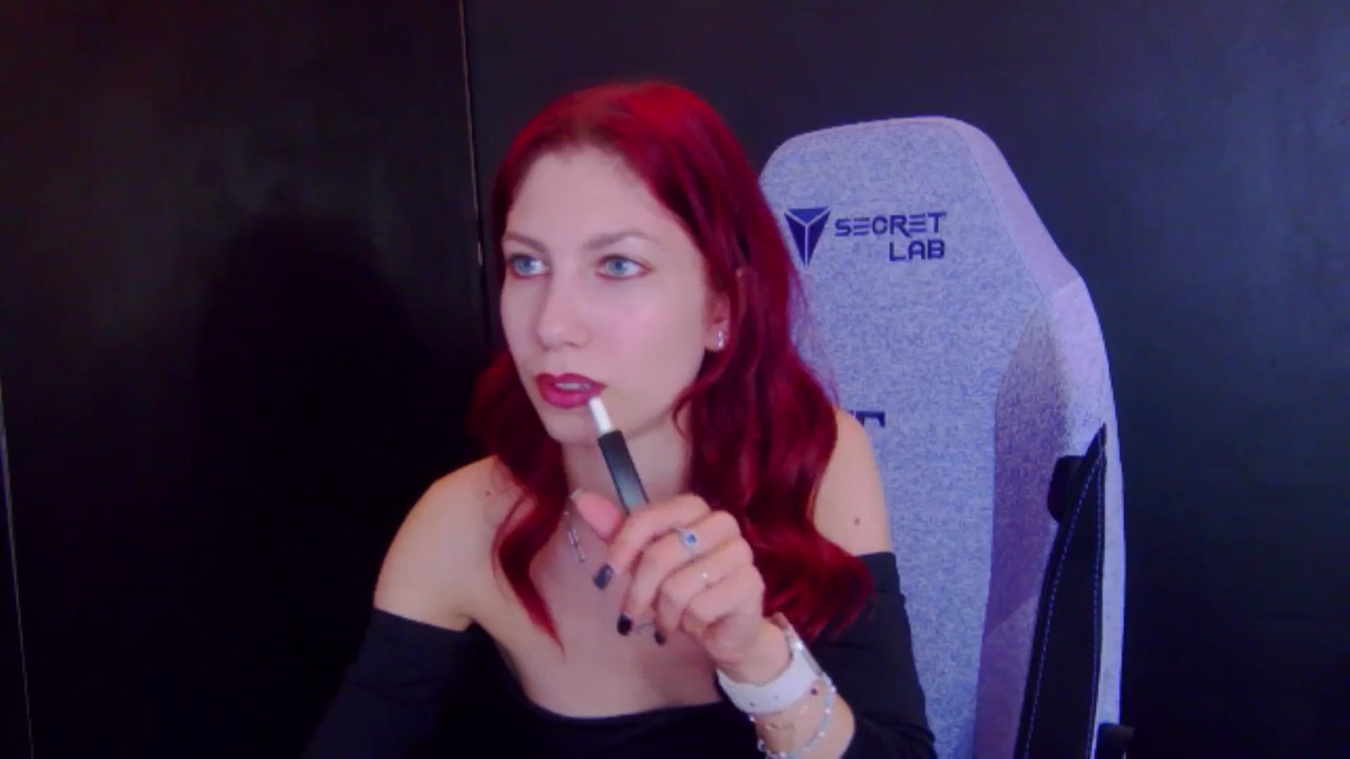 Gallery image thumbnail from Yasemina's myfreecams stream on, 04/22/2026, 23:15 image 17 of 20